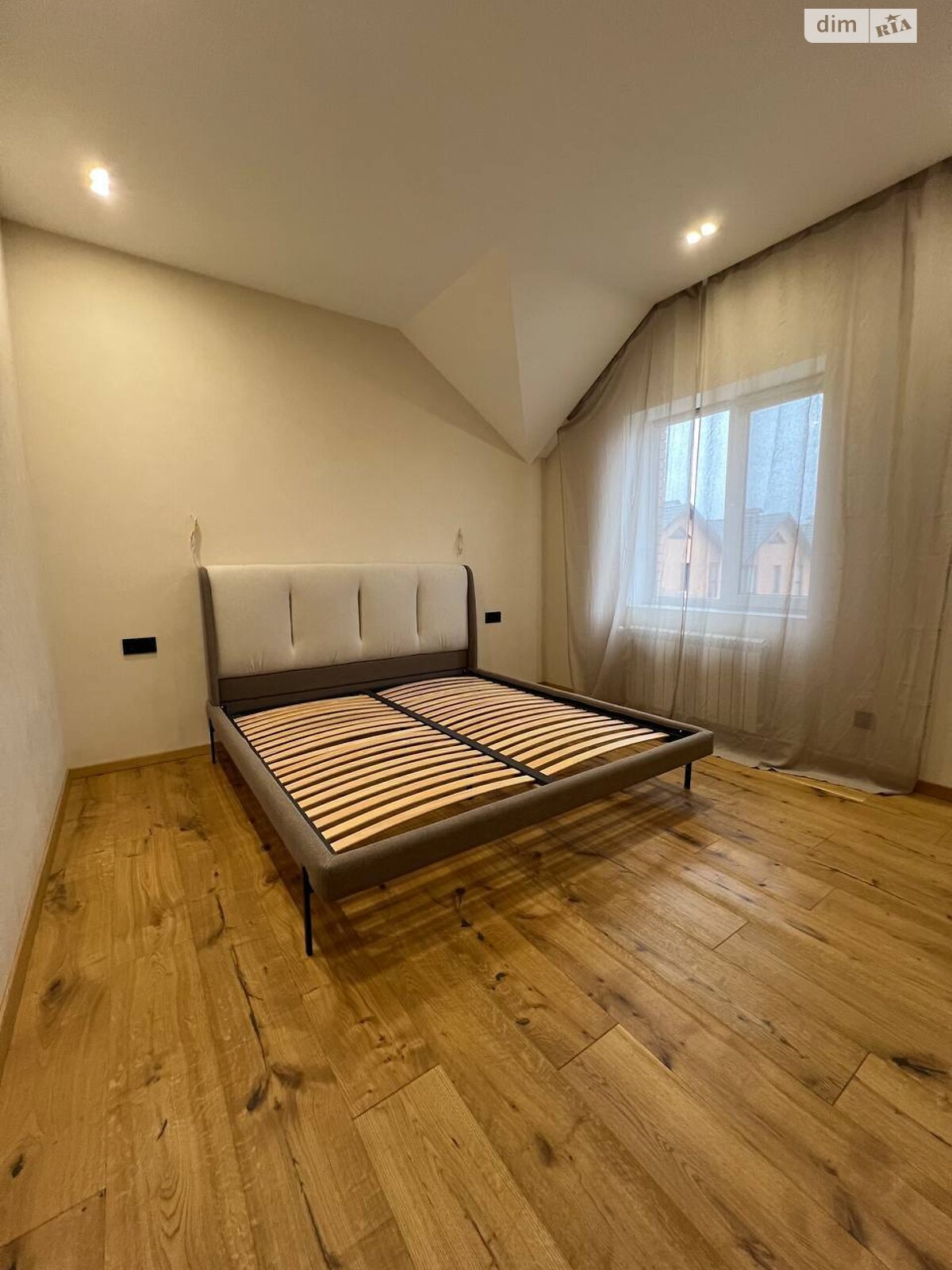 двоповерховий таунхаус, 90 кв. м, цегла. Продаж у Березині фото 1