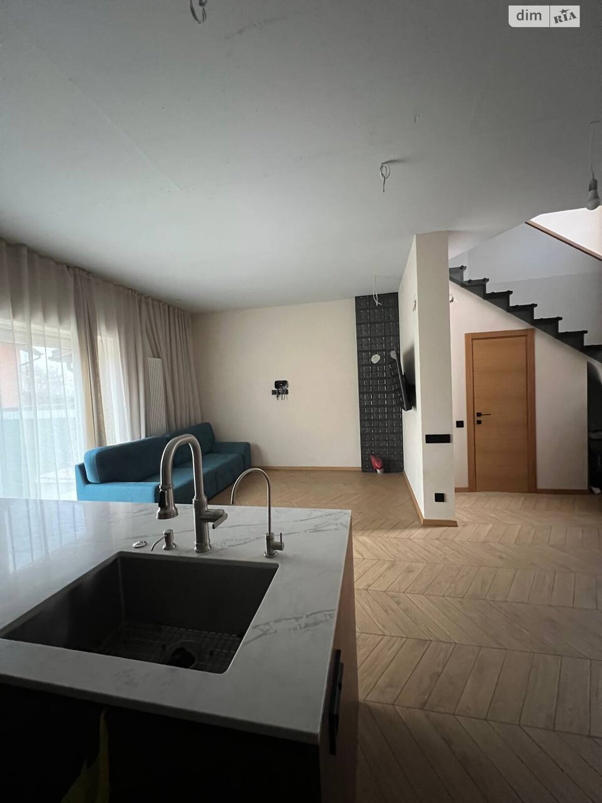 двоповерховий таунхаус, 90 кв. м, цегла. Продаж у Березині фото 1