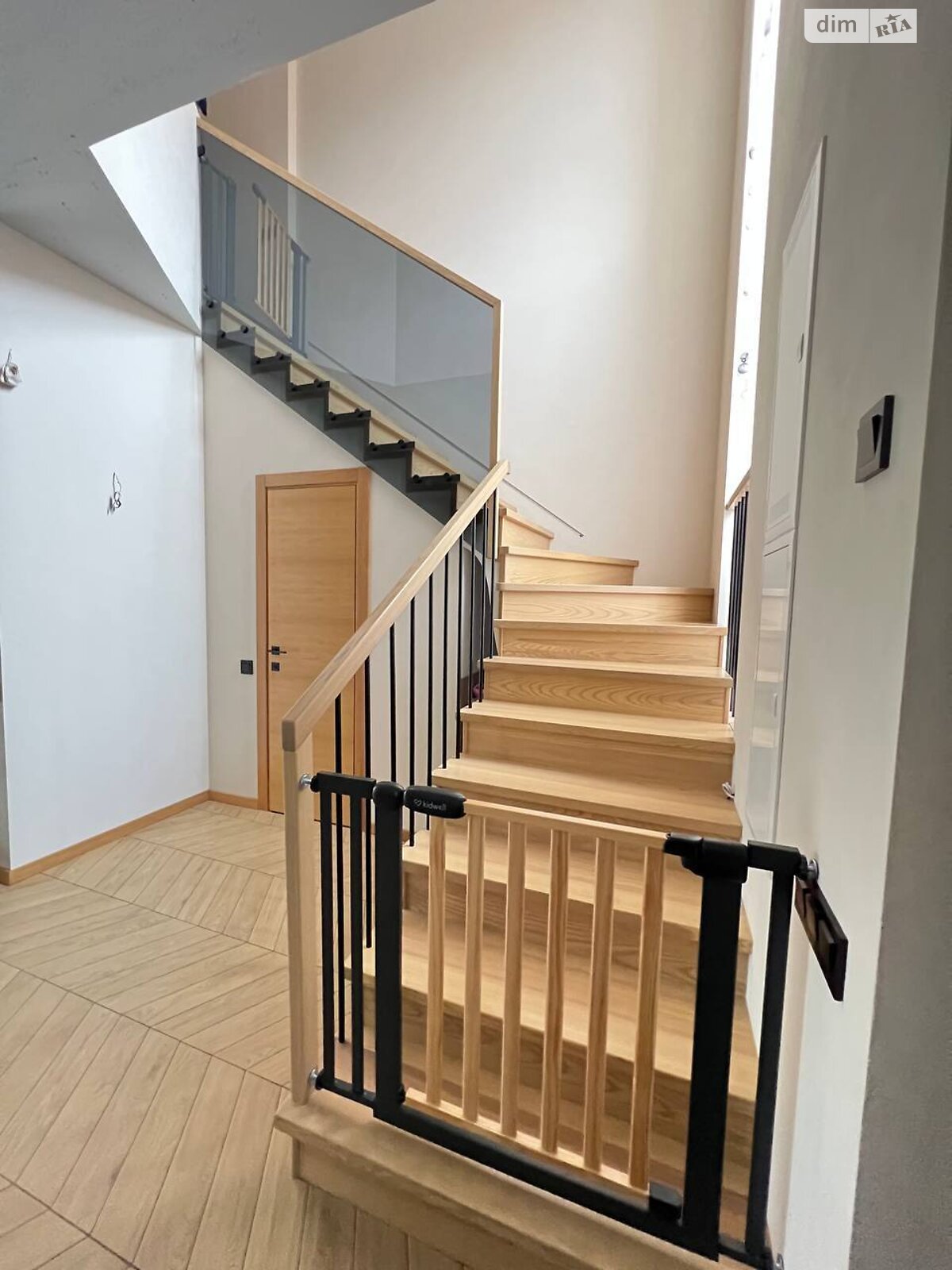 двоповерховий таунхаус, 90 кв. м, цегла. Продаж у Березині фото 1