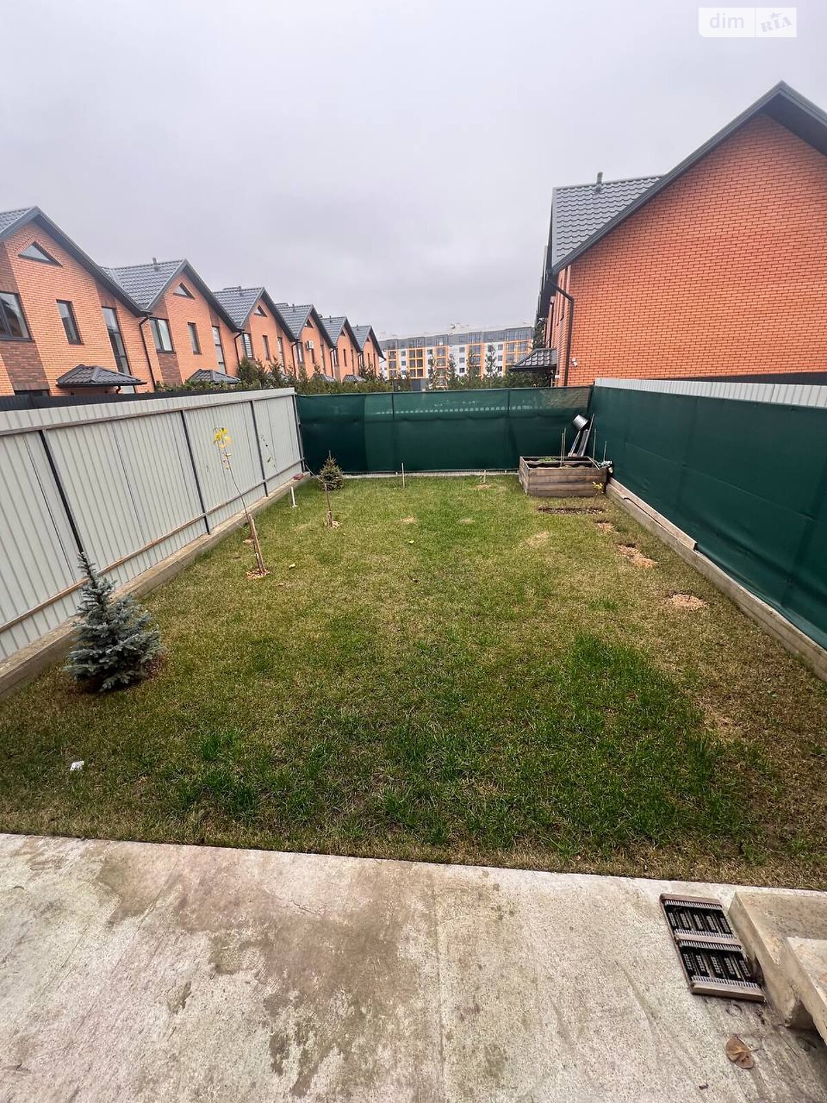 двоповерховий таунхаус, 90 кв. м, цегла. Продаж у Березині фото 1