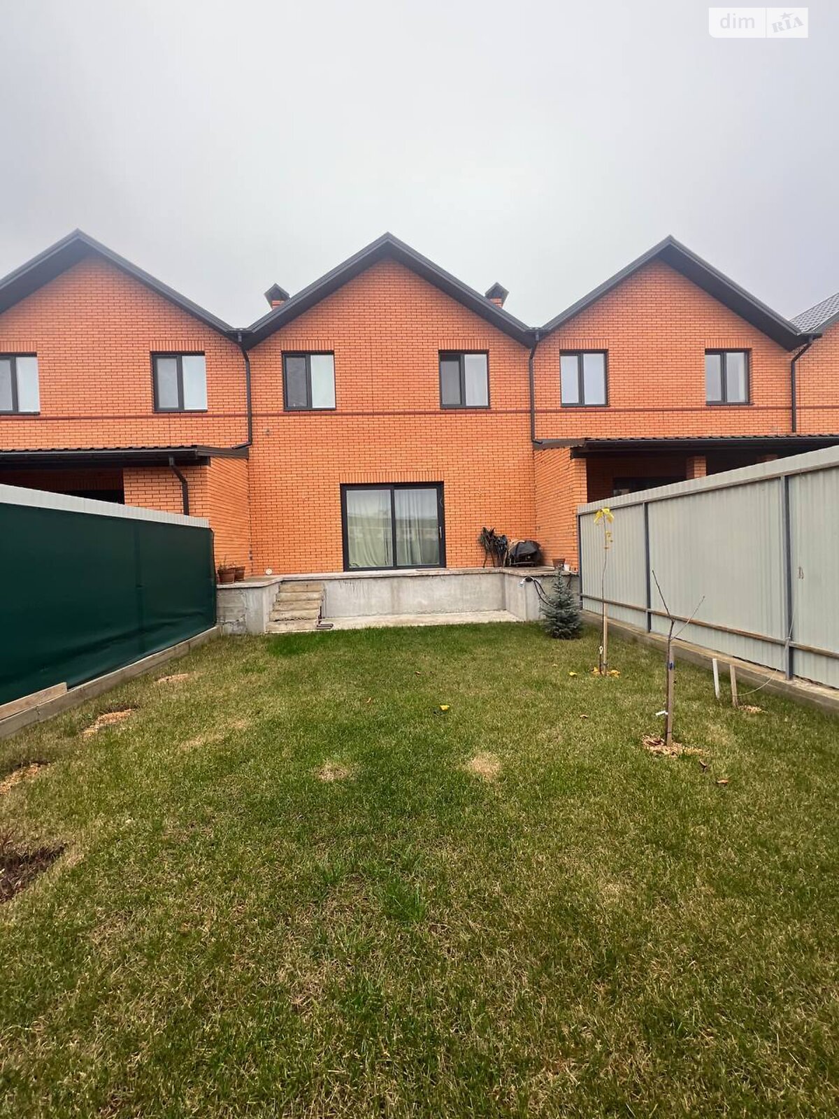 двоповерховий таунхаус, 90 кв. м, цегла. Продаж у Березині фото 1