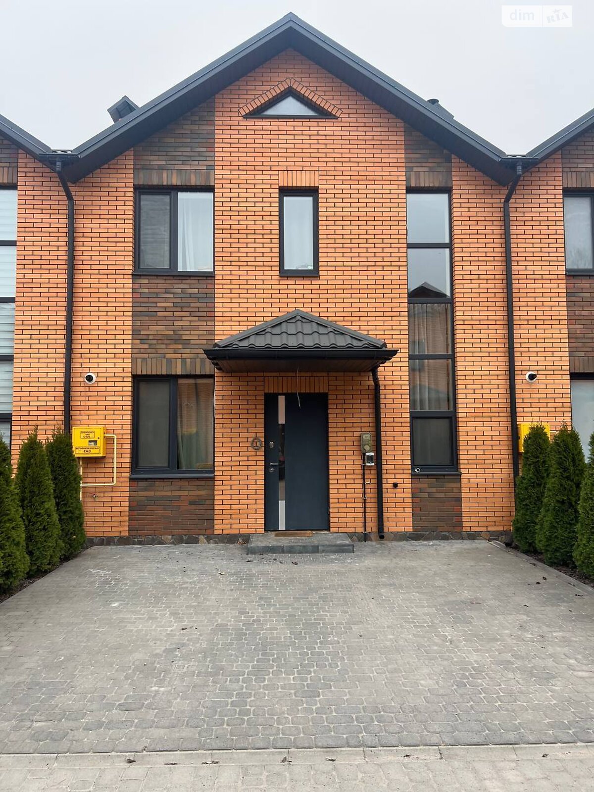 двоповерховий таунхаус, 90 кв. м, цегла. Продаж у Березині фото 1