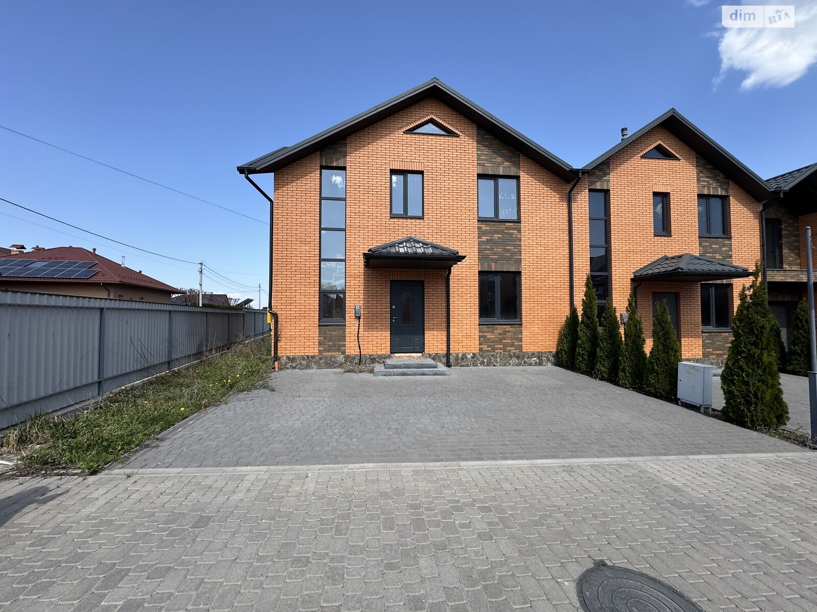 двоповерховий таунхаус, 110 кв. м, кирпич. Продаж у Березині фото 1 двоповерховий таунхаус, 110 кв. м, кирпич. Продаж у Березині фото 1