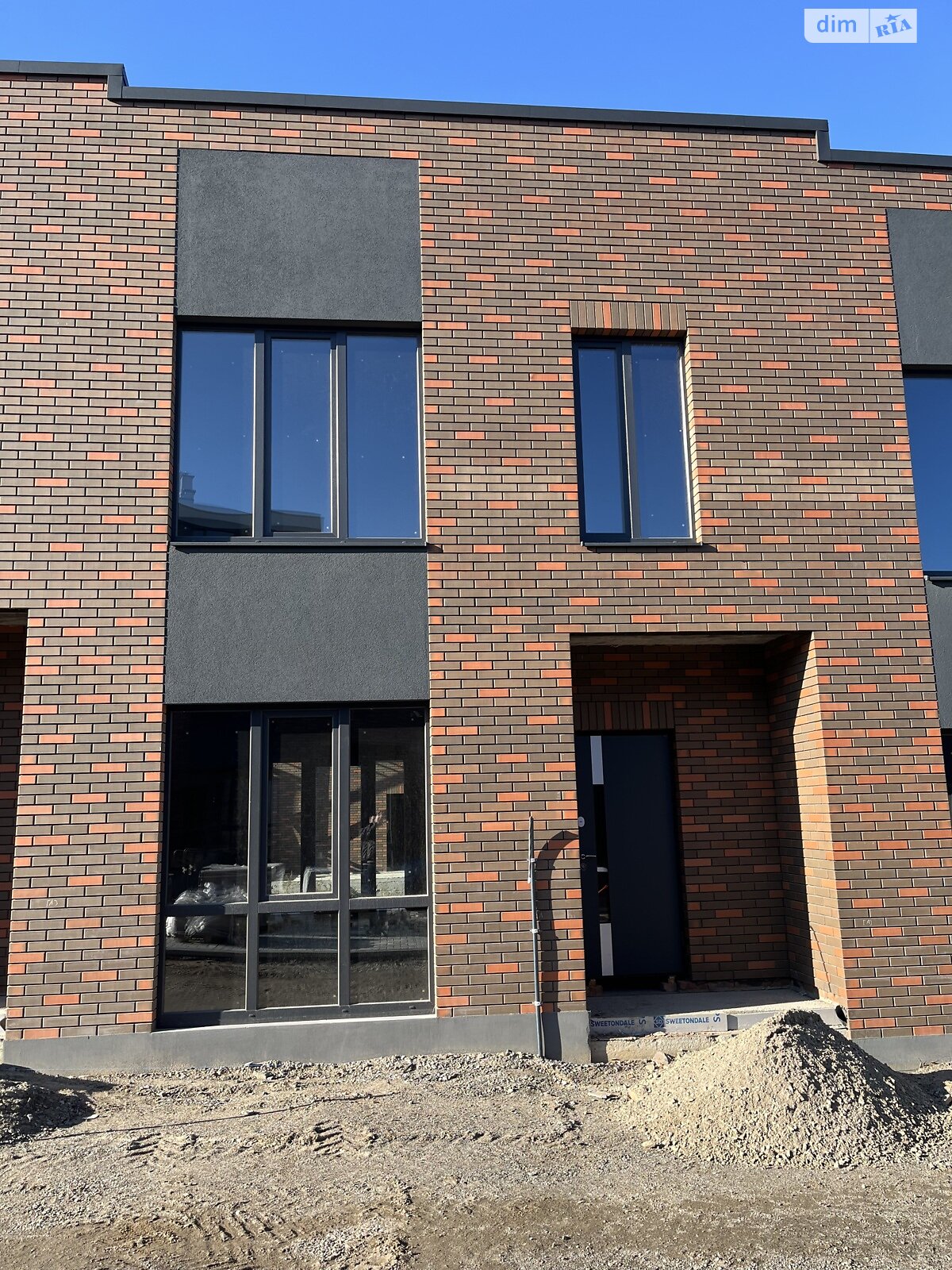 двоповерховий таунхаус, 75 кв. м, кирпич. Продаж у Березині фото 1 двоповерховий таунхаус, 75 кв. м, кирпич. Продаж у Березині фото 1