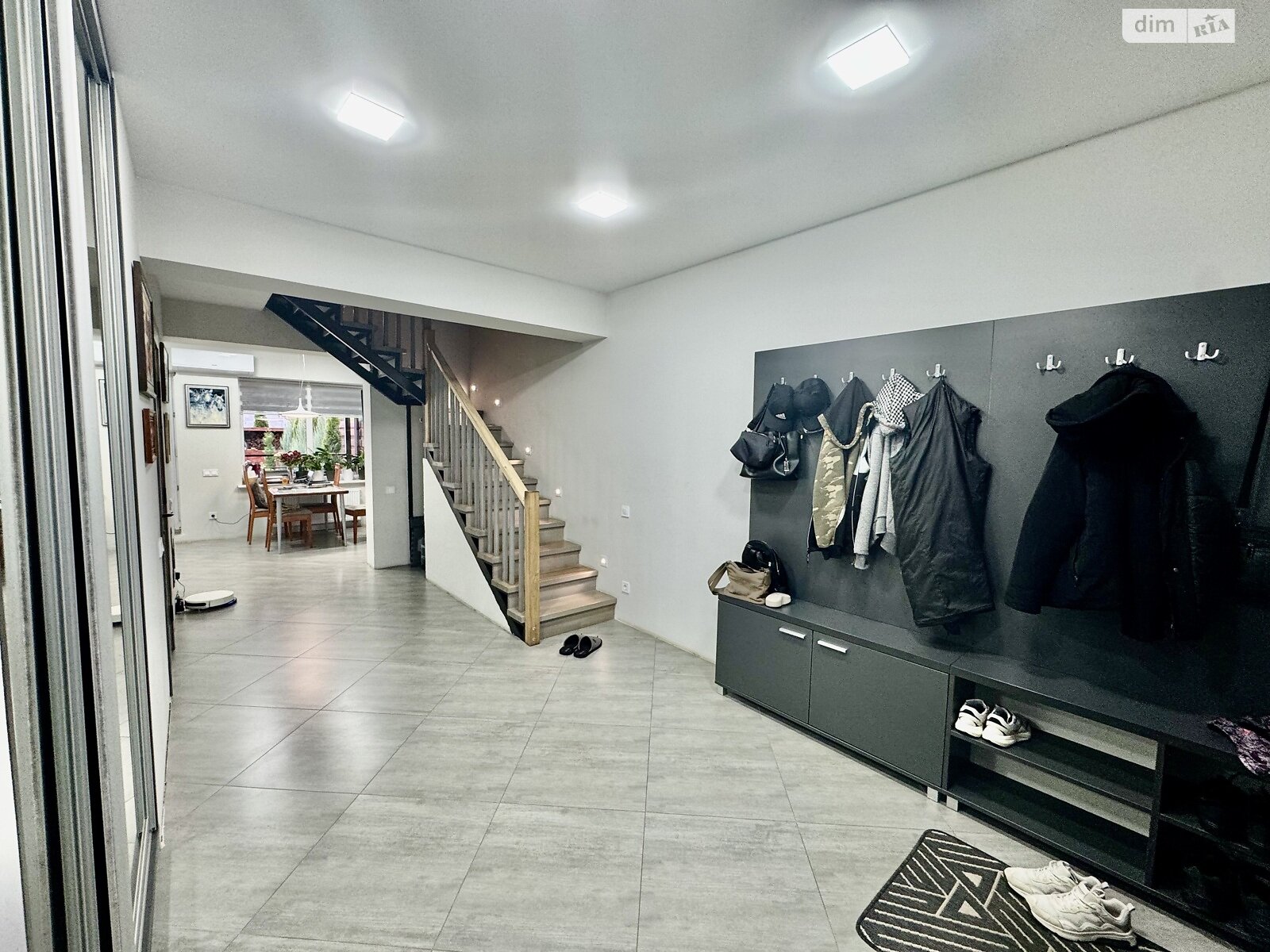 триповерховий таунхаус, 104.7 кв. м, газобетон. Продаж у Борисполі фото 1 триповерховий таунхаус, 104.7 кв. м, газобетон. Продаж у Борисполі фото 1