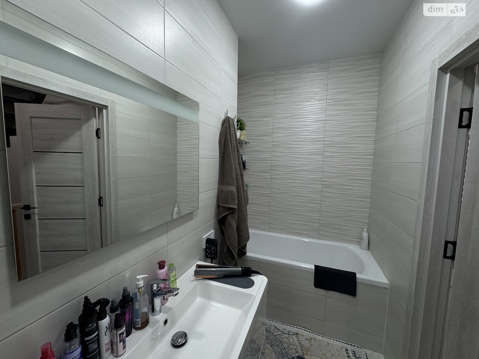 триповерховий таунхаус, 104.7 кв. м, газобетон. Продаж у Борисполі фото 1 триповерховий таунхаус, 104.7 кв. м, газобетон. Продаж у Борисполі фото 1