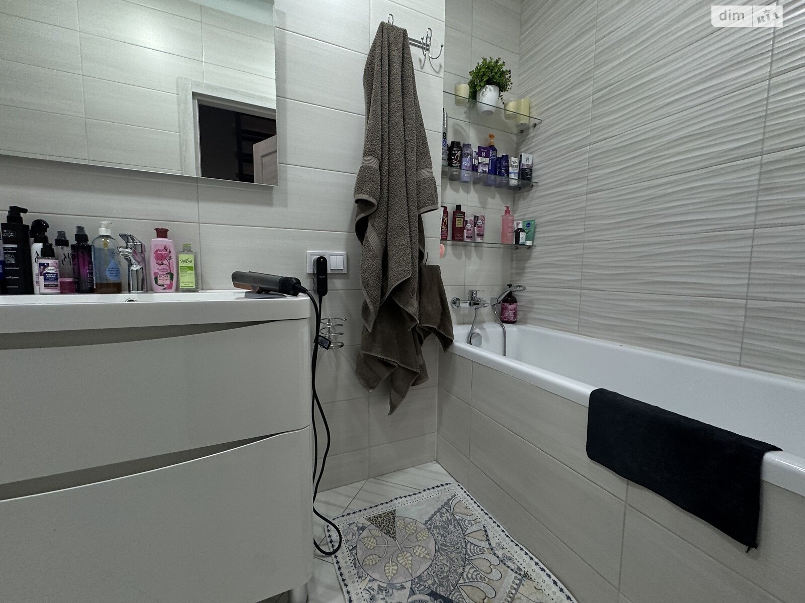 триповерховий таунхаус, 104.7 кв. м, газобетон. Продаж у Борисполі фото 1 триповерховий таунхаус, 104.7 кв. м, газобетон. Продаж у Борисполі фото 1