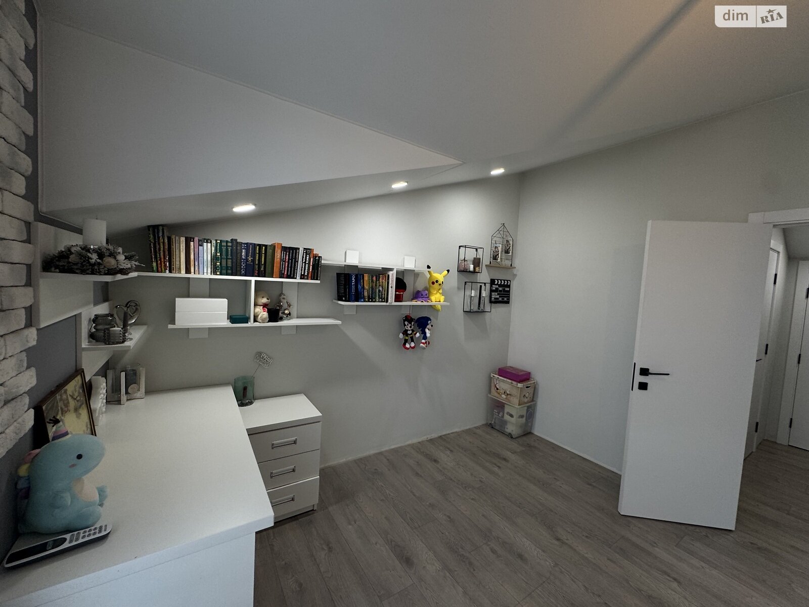 триповерховий таунхаус, 104.7 кв. м, газобетон. Продаж у Борисполі фото 1 триповерховий таунхаус, 104.7 кв. м, газобетон. Продаж у Борисполі фото 1