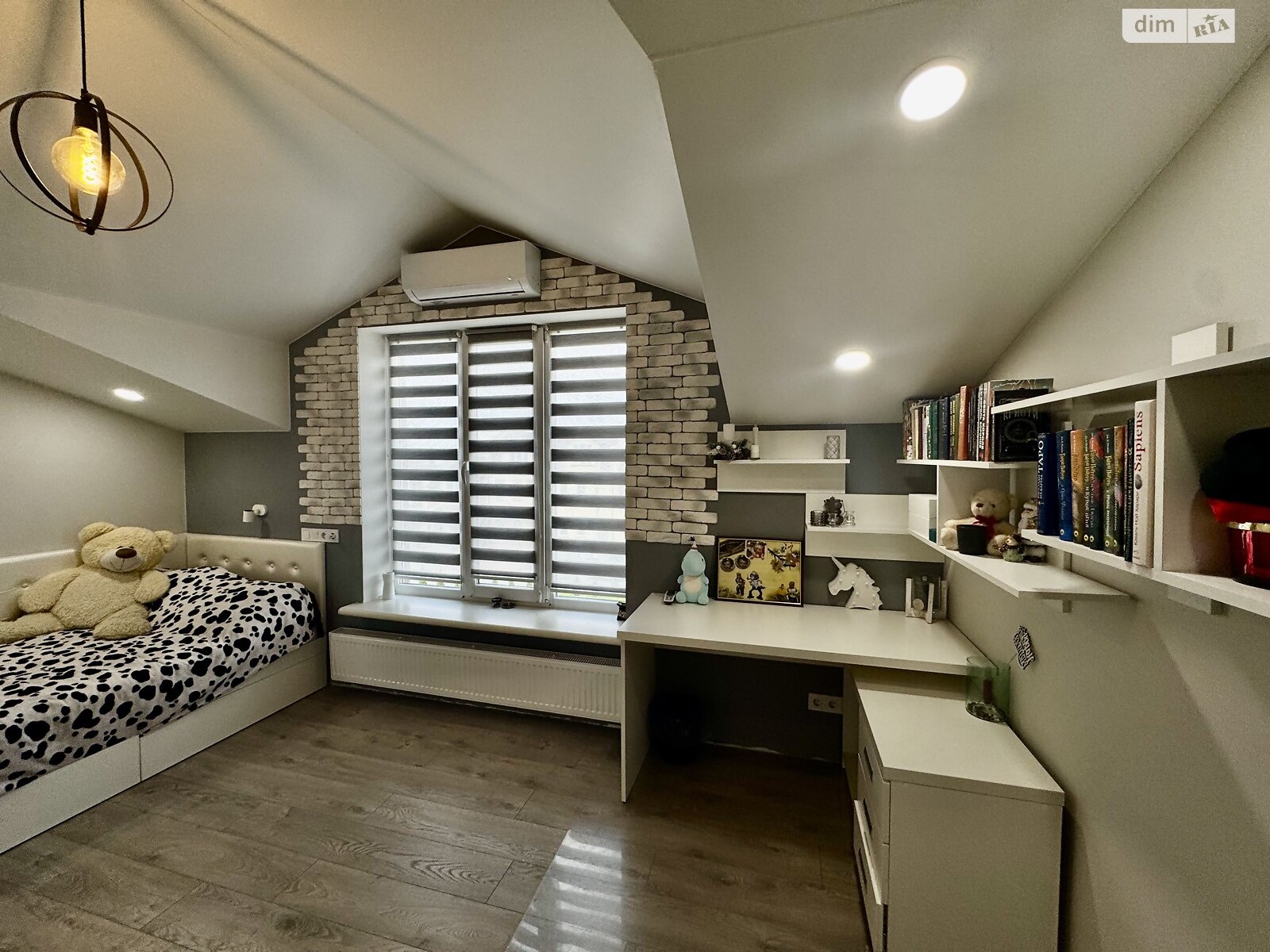 триповерховий таунхаус, 104.7 кв. м, газобетон. Продаж у Борисполі фото 1 триповерховий таунхаус, 104.7 кв. м, газобетон. Продаж у Борисполі фото 1