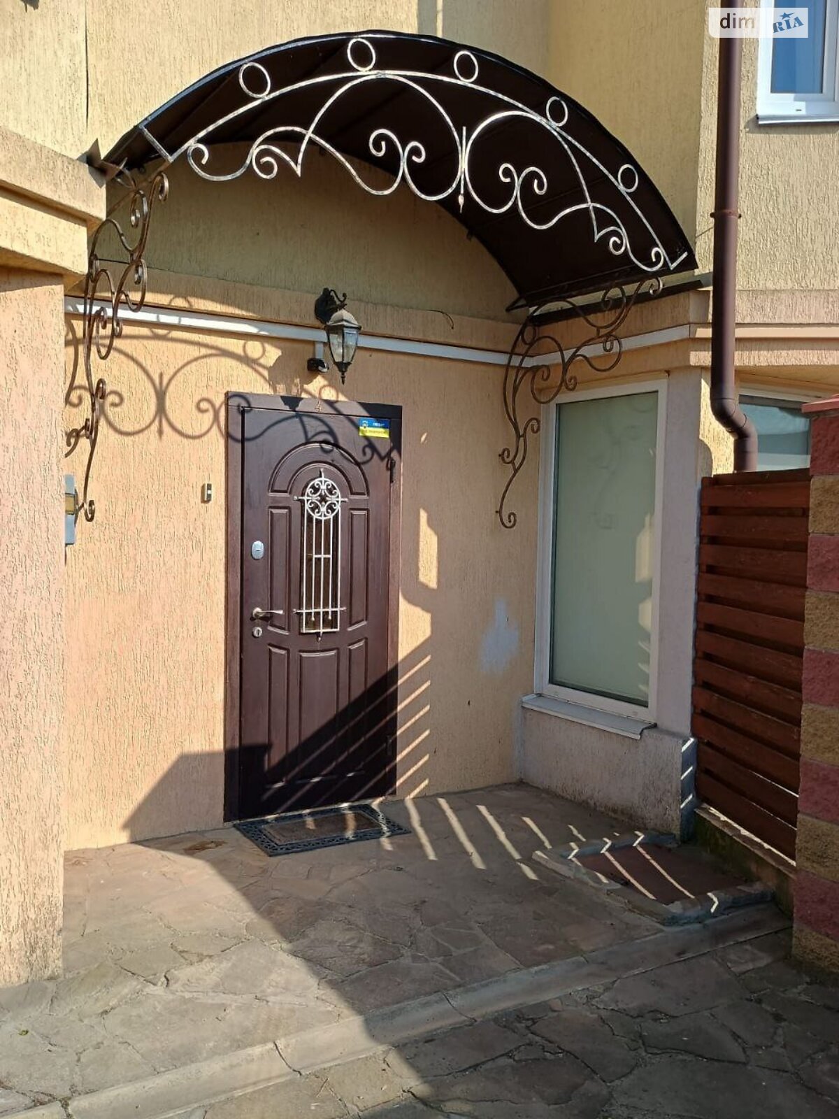 трехэтажный таунхаус, 150 кв. м, кирпич. Продажа в Борисполе район Борисполь фото 1 трехэтажный таунхаус, 150 кв. м, кирпич. Продажа в Борисполе район Борисполь фото 1