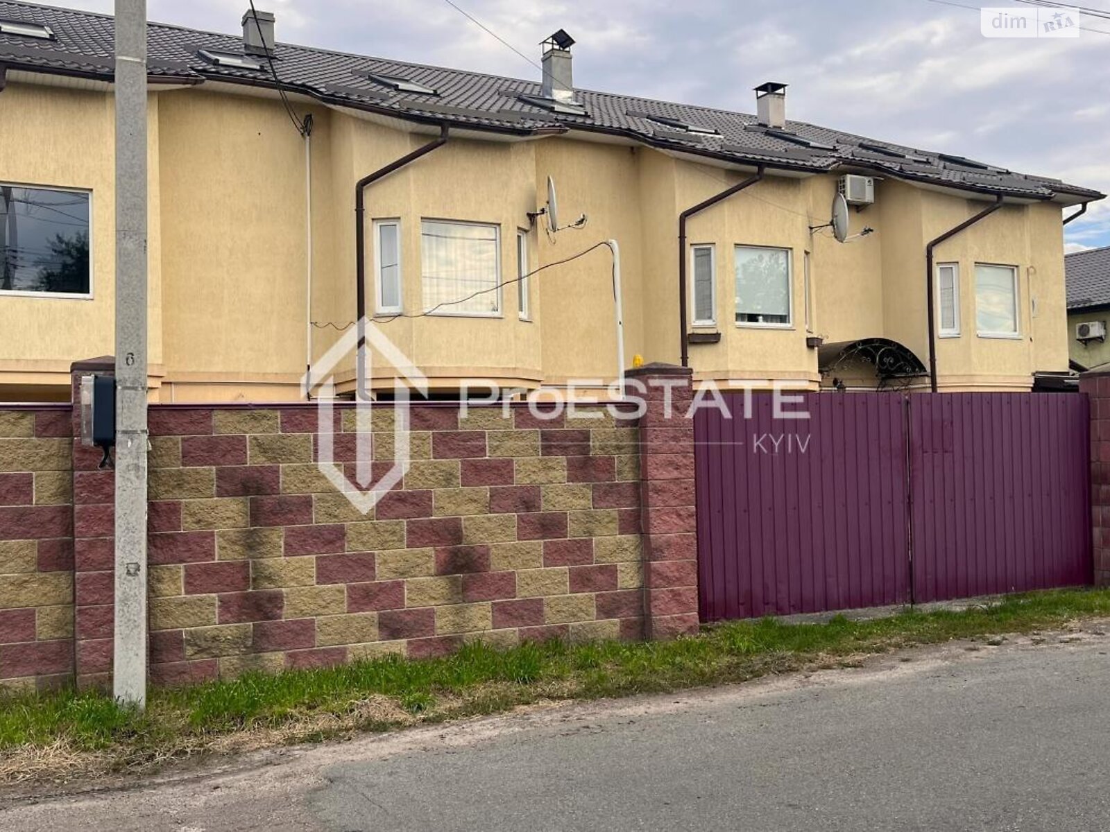 трехэтажный таунхаус, 169.6 кв. м, кирпич. Продажа в Борисполе фото 3