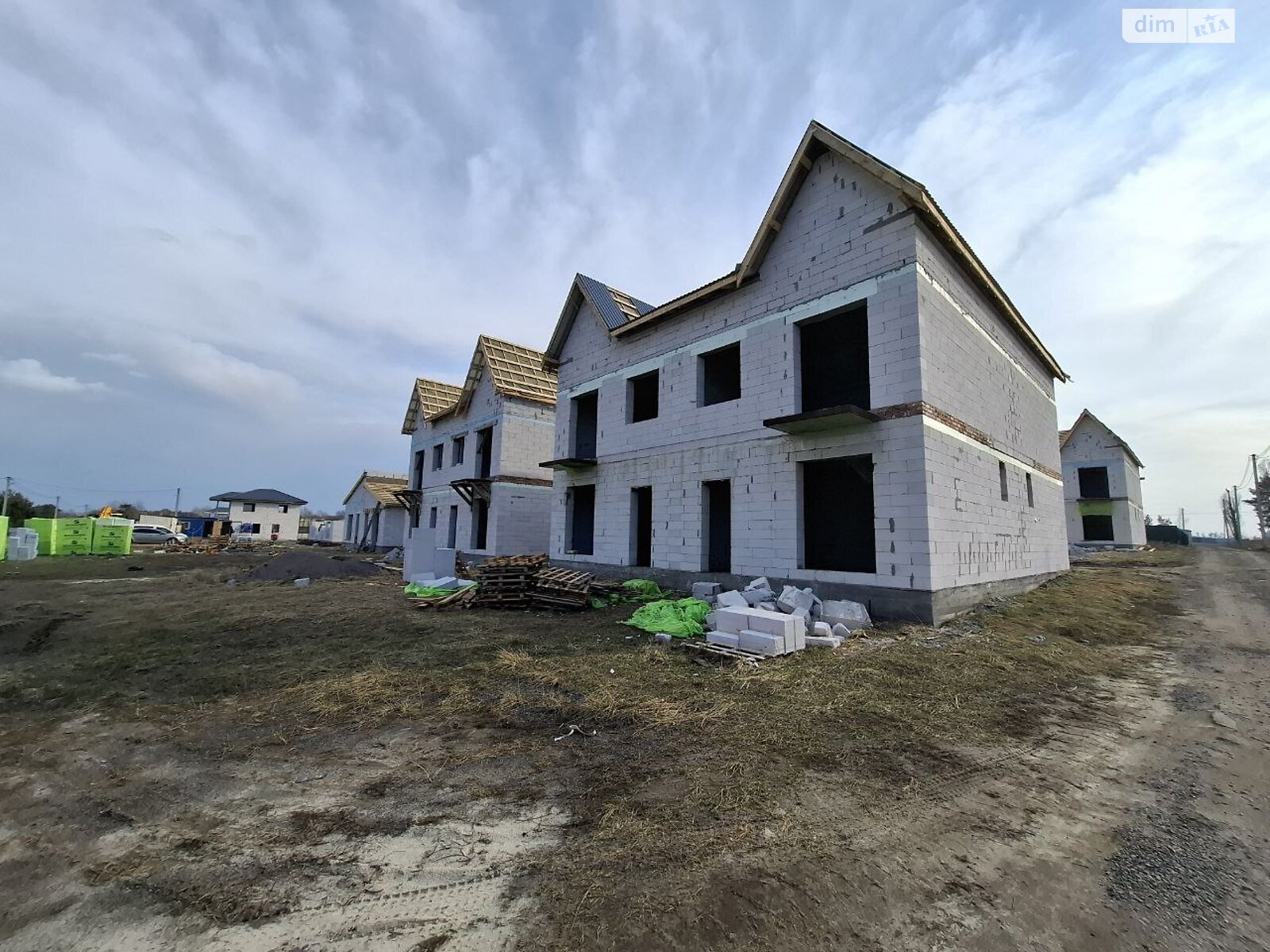 двоповерховий таунхаус, 70 кв. м, газобетон. Продаж у Боярці фото 1 двоповерховий таунхаус, 70 кв. м, газобетон. Продаж у Боярці фото 1
