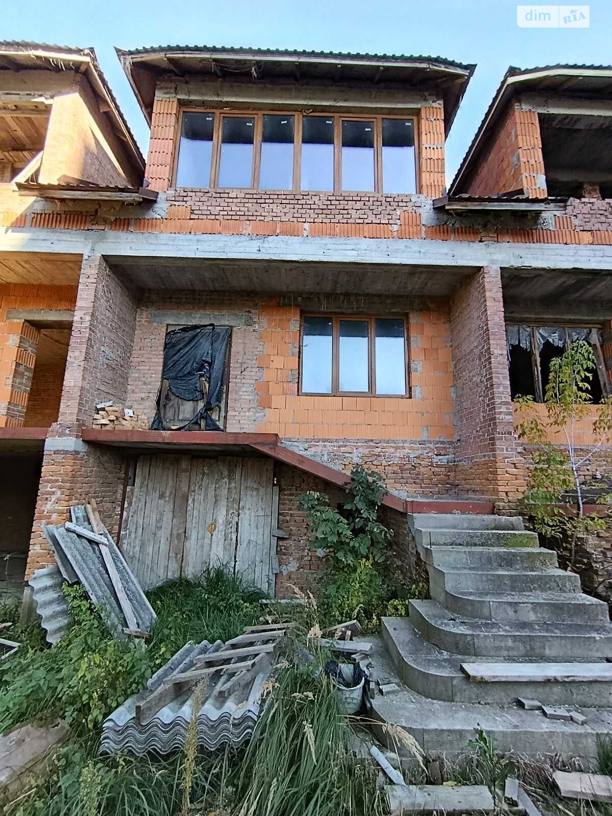 двухэтажный таунхаус, 210 кв. м, кирпич. Продажа в Бродах фото 1 двухэтажный таунхаус, 210 кв. м, кирпич. Продажа в Бродах фото 1