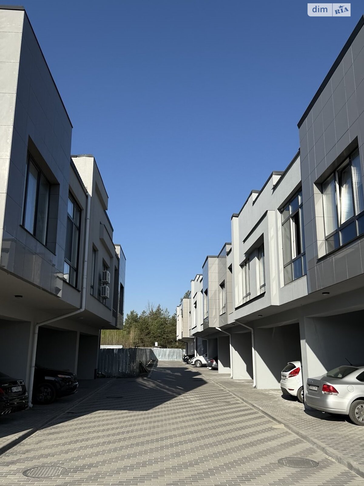 трехэтажный таунхаус, 165 кв. м, пеноблок. Продажа в Броварах район Бровары фото 1 трехэтажный таунхаус, 165 кв. м, пеноблок. Продажа в Броварах район Бровары фото 1