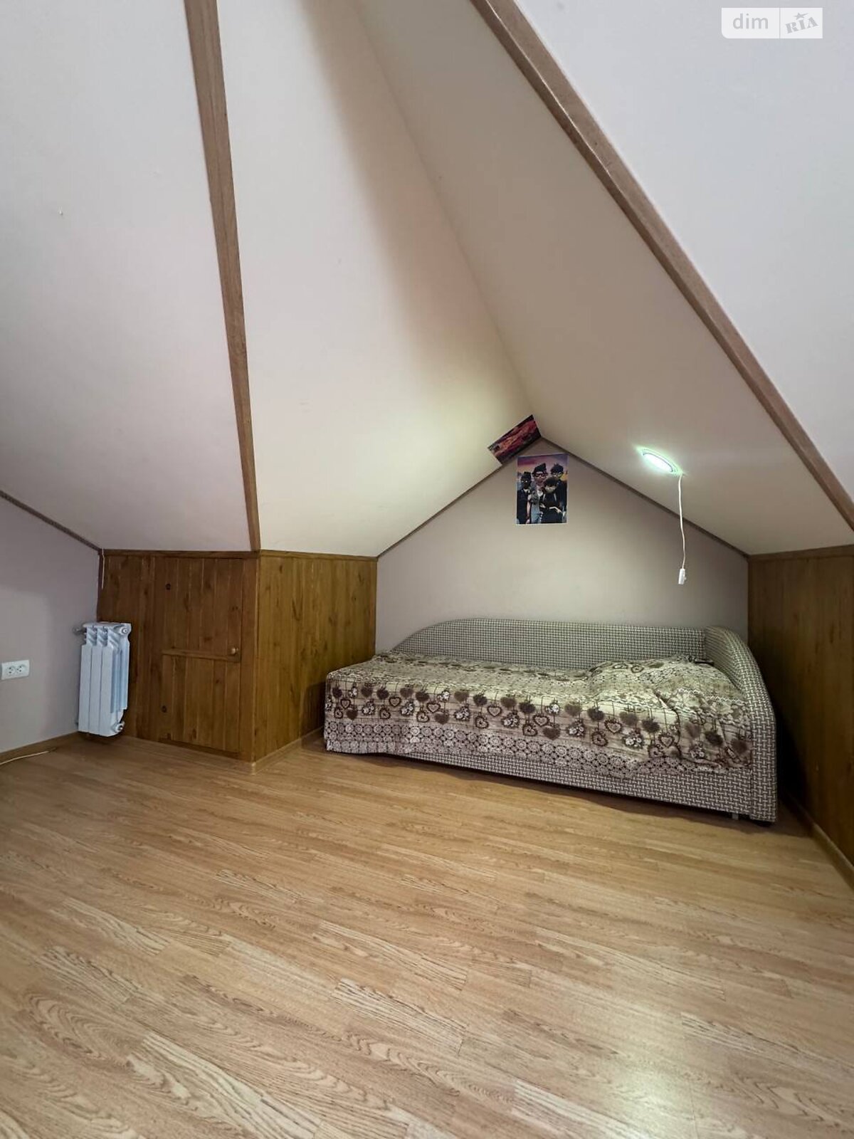 триповерховий таунхаус, 100 кв. м, керамзітобетон. Продаж у Броварах фото 1 триповерховий таунхаус, 100 кв. м, керамзітобетон. Продаж у Броварах фото 1