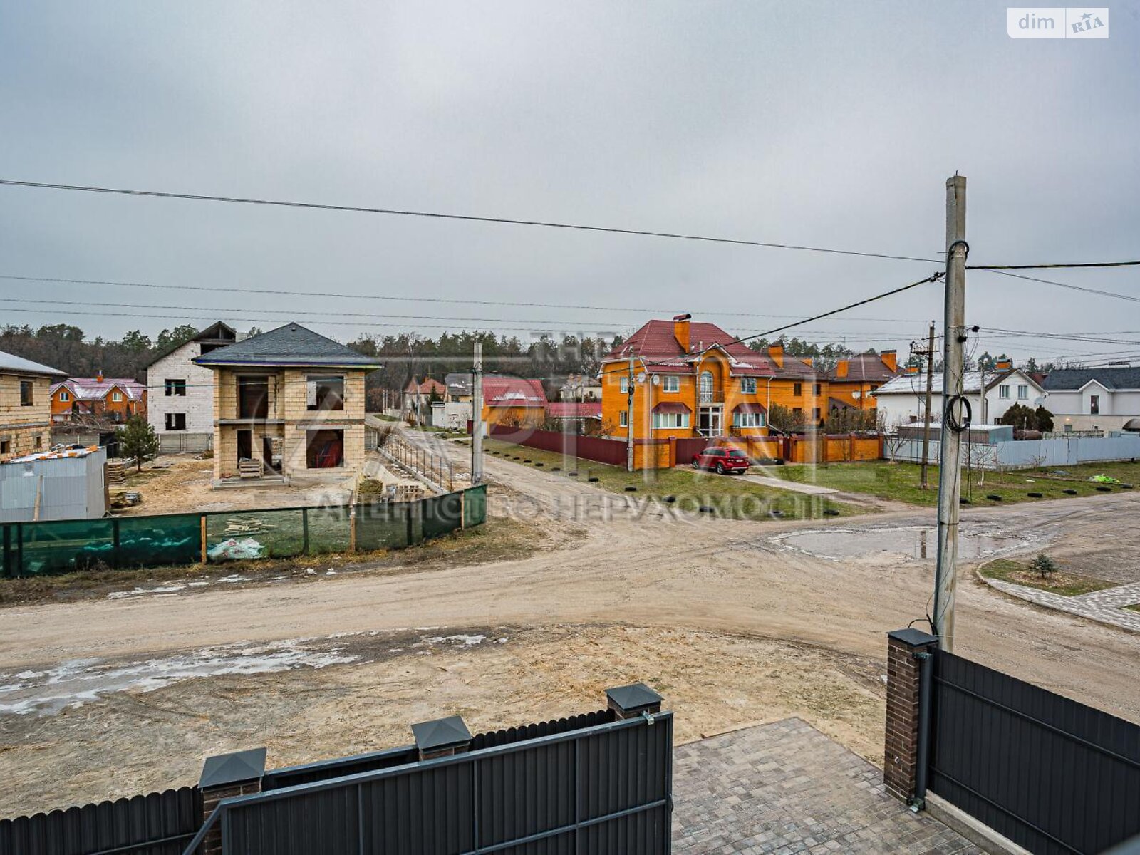 двоповерховий таунхаус, 106 кв. м, цегла. Продаж у Броварах фото 1 двоповерховий таунхаус, 106 кв. м, цегла. Продаж у Броварах фото 1