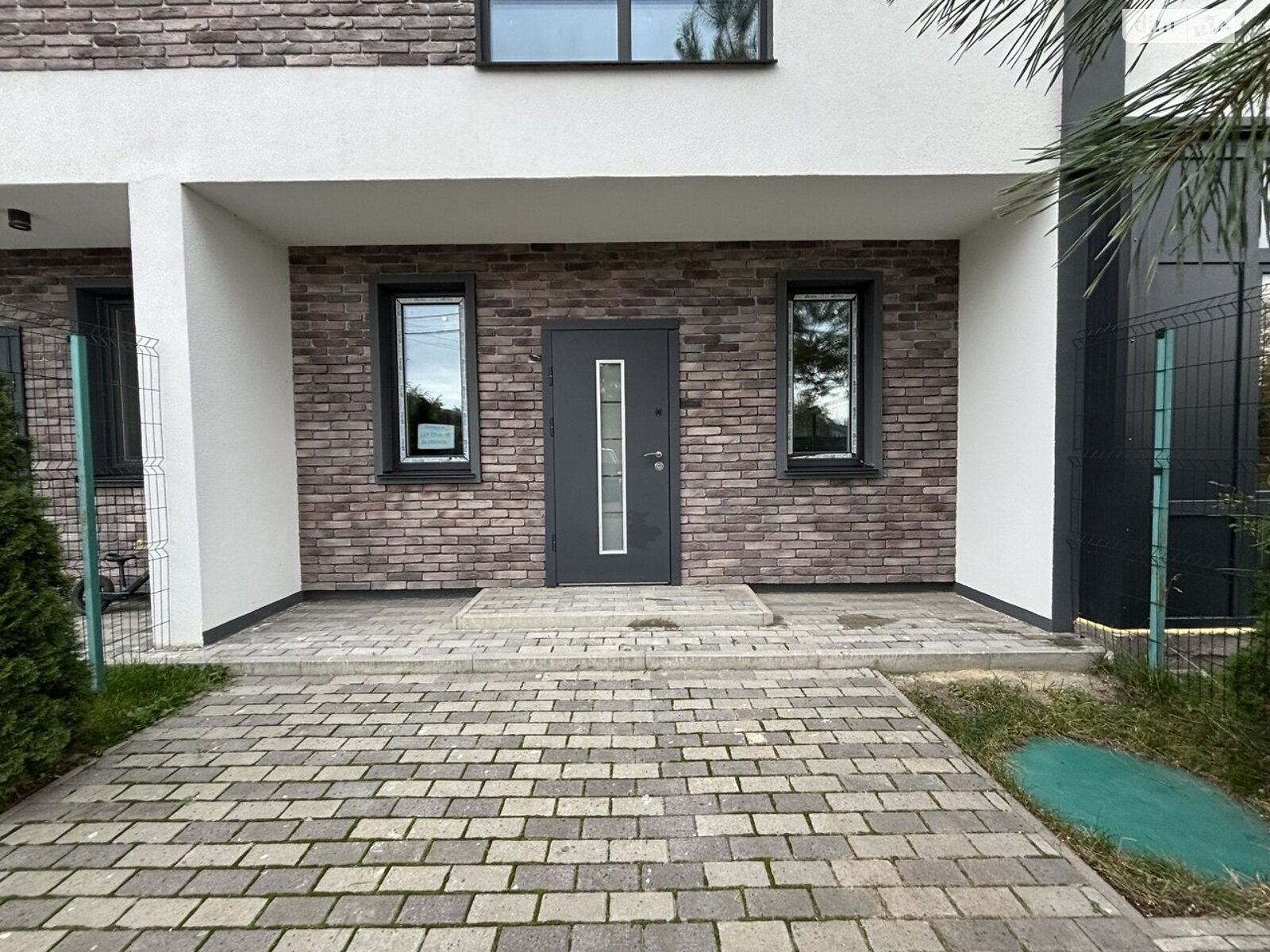 двоповерховий таунхаус, 90 кв. м, газобетон. Продаж в Броварах, район Сади фото 1