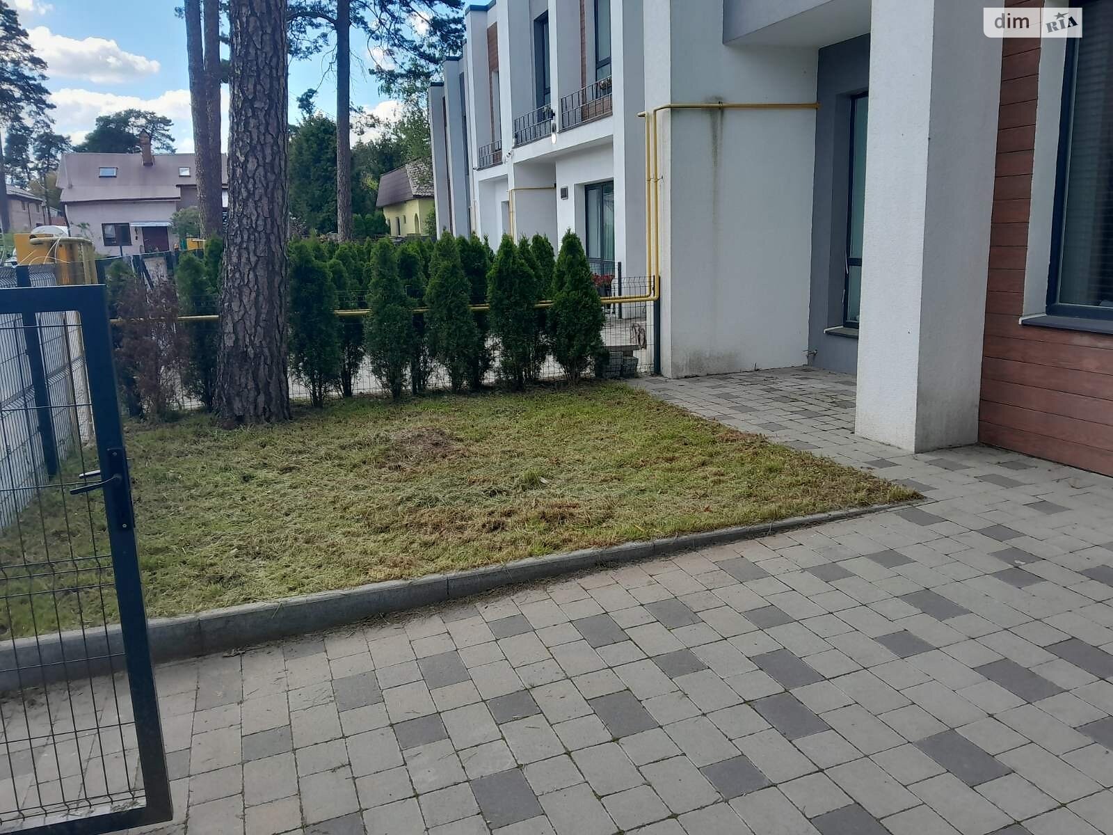 двухэтажный таунхаус, 109.8 кв. м, кирпич. Продажа в Брюховичах район Шевченковский фото 1 двухэтажный таунхаус, 109.8 кв. м, кирпич. Продажа в Брюховичах район Шевченковский фото 1
