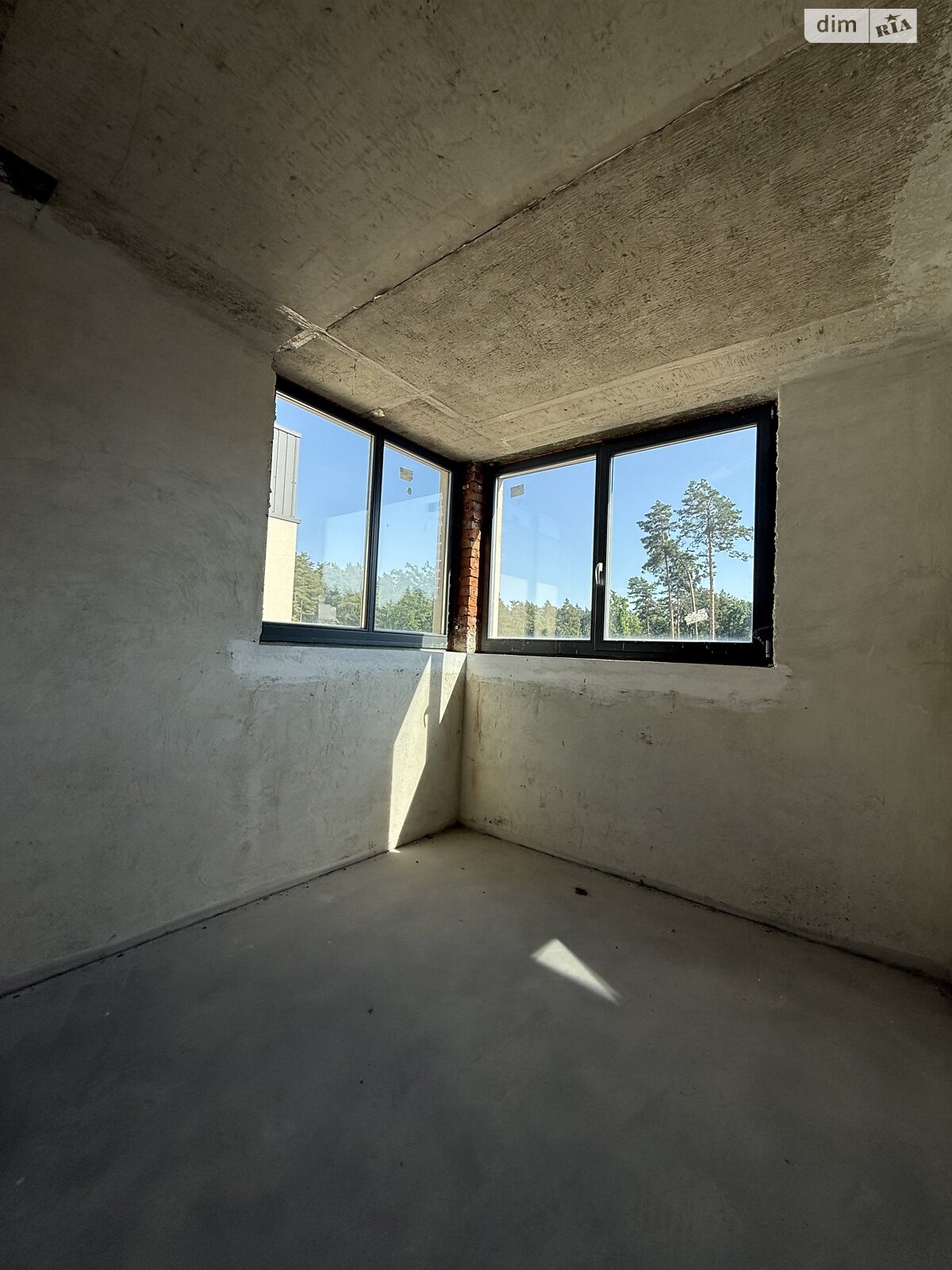 трехэтажный таунхаус, 230 кв. м, кирпич. Продажа в Брюховичах фото 1