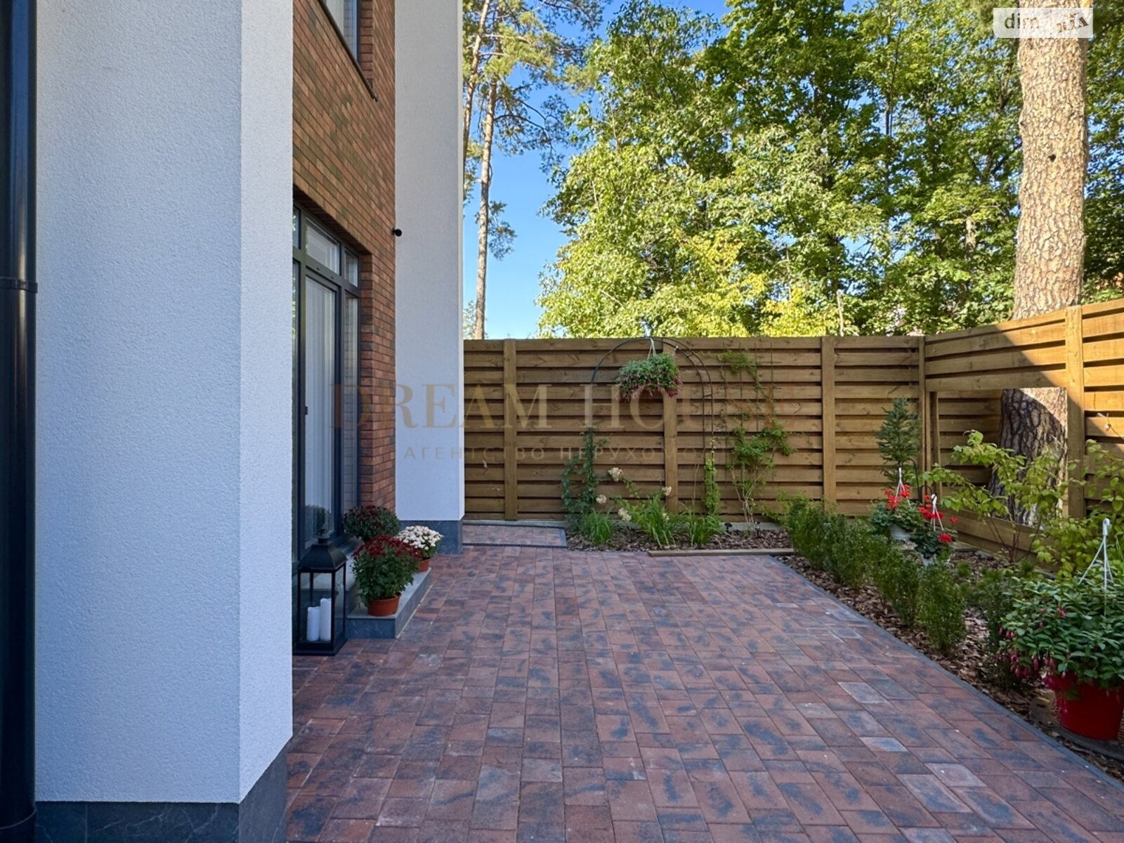 двухэтажный таунхаус, 97.5 кв. м, кирпич. Продажа в Буче район Буча фото 1