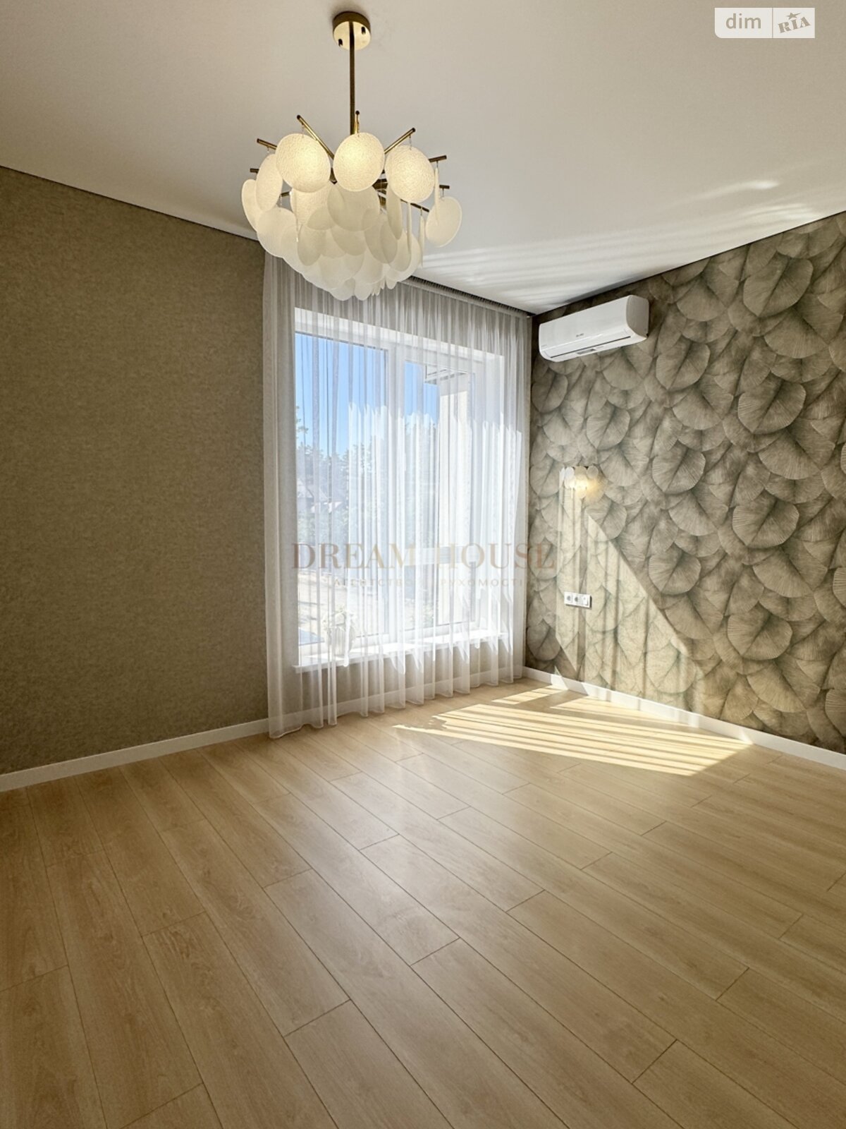 двухэтажный таунхаус, 97.5 кв. м, кирпич. Продажа в Буче район Буча фото 1