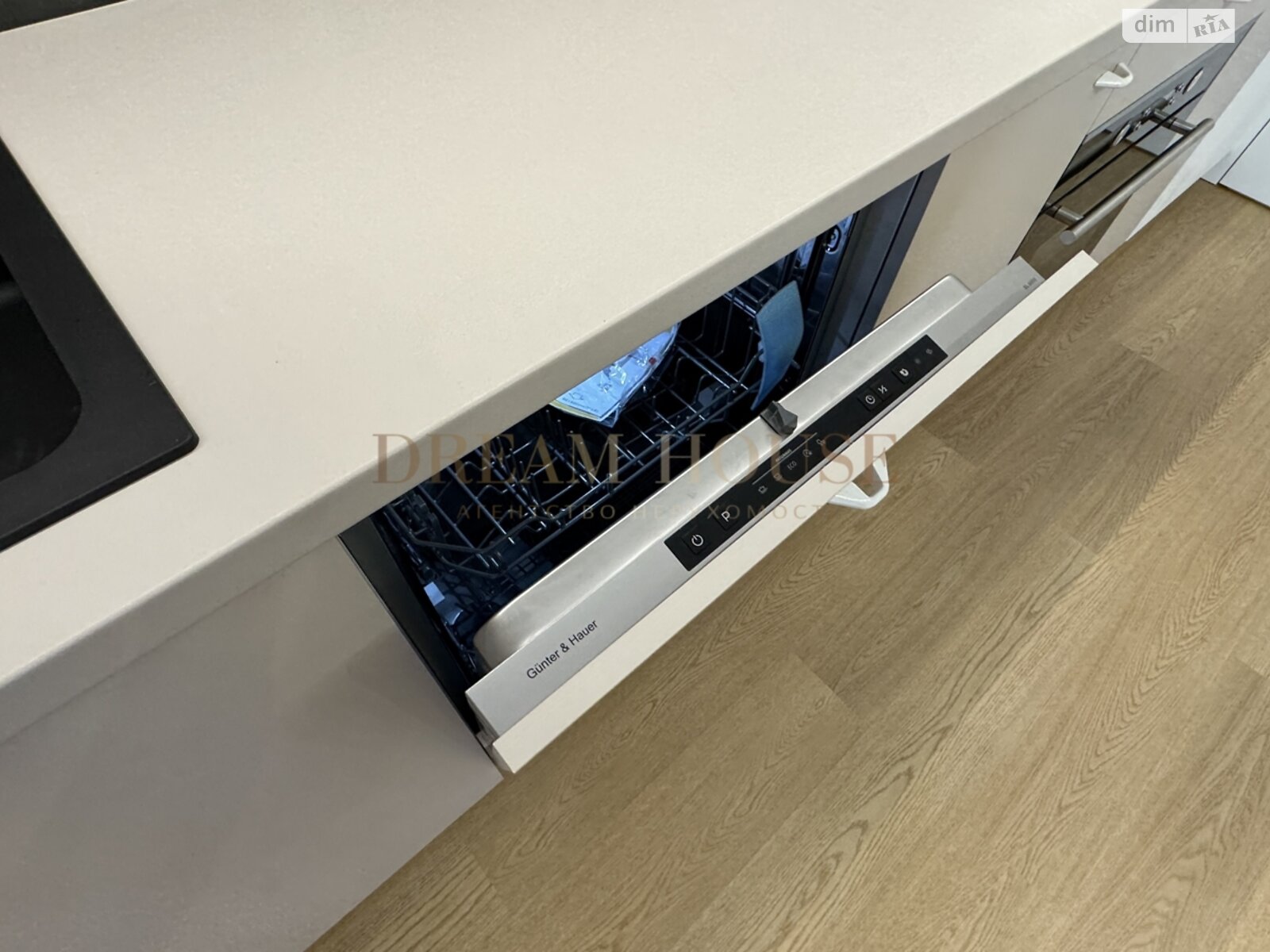 двухэтажный таунхаус, 97.5 кв. м, кирпич. Продажа в Буче район Буча фото 1