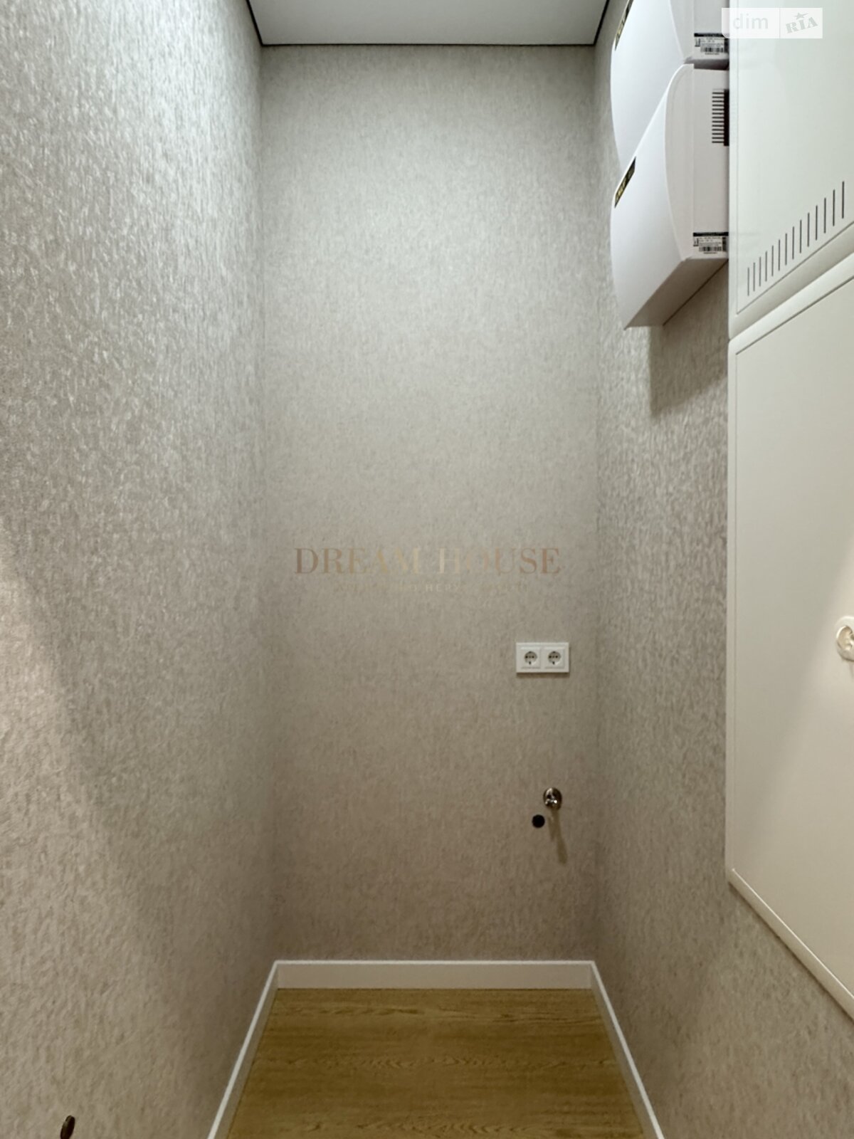 двухэтажный таунхаус, 97.5 кв. м, кирпич. Продажа в Буче район Буча фото 1