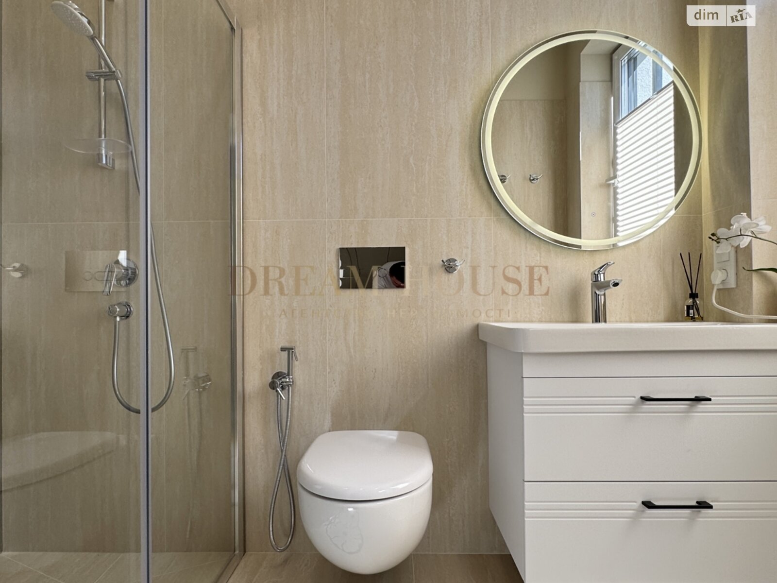 двухэтажный таунхаус, 97.5 кв. м, кирпич. Продажа в Буче район Буча фото 1