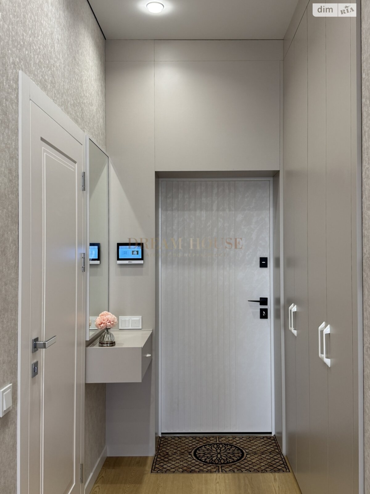 двухэтажный таунхаус, 97.5 кв. м, кирпич. Продажа в Буче район Буча фото 1