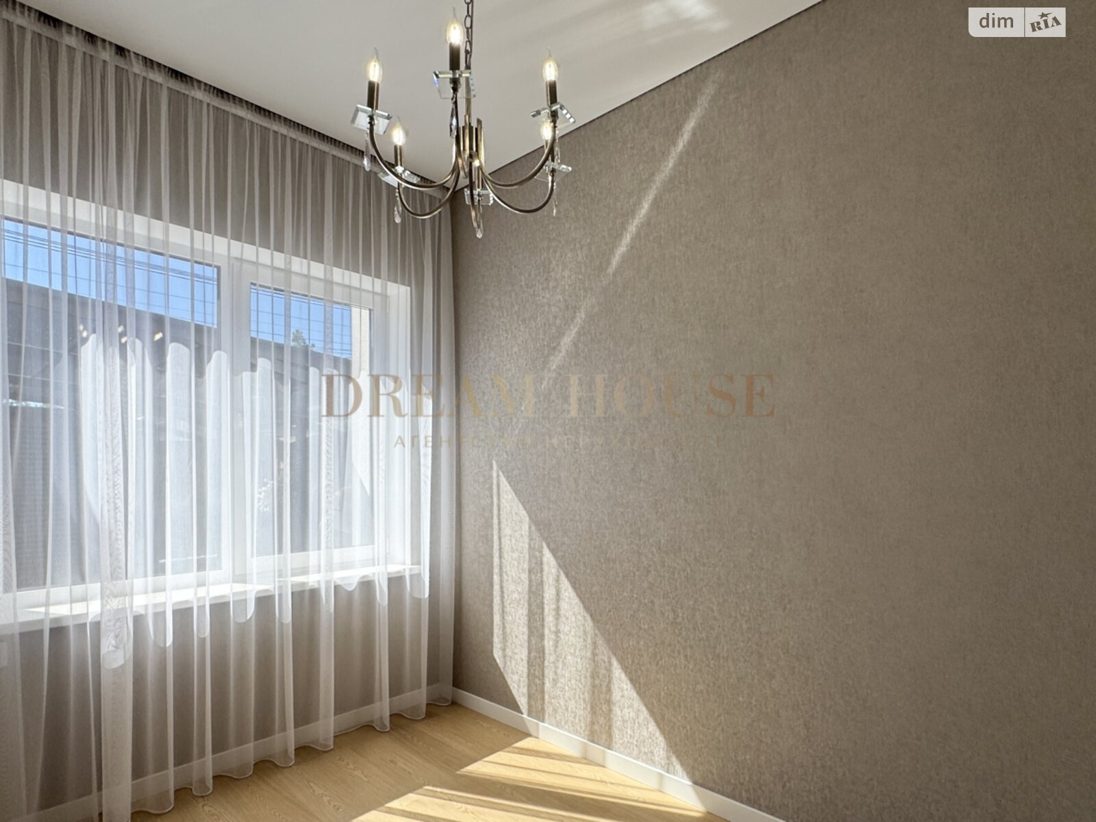 двухэтажный таунхаус, 97.5 кв. м, кирпич. Продажа в Буче район Буча фото 1