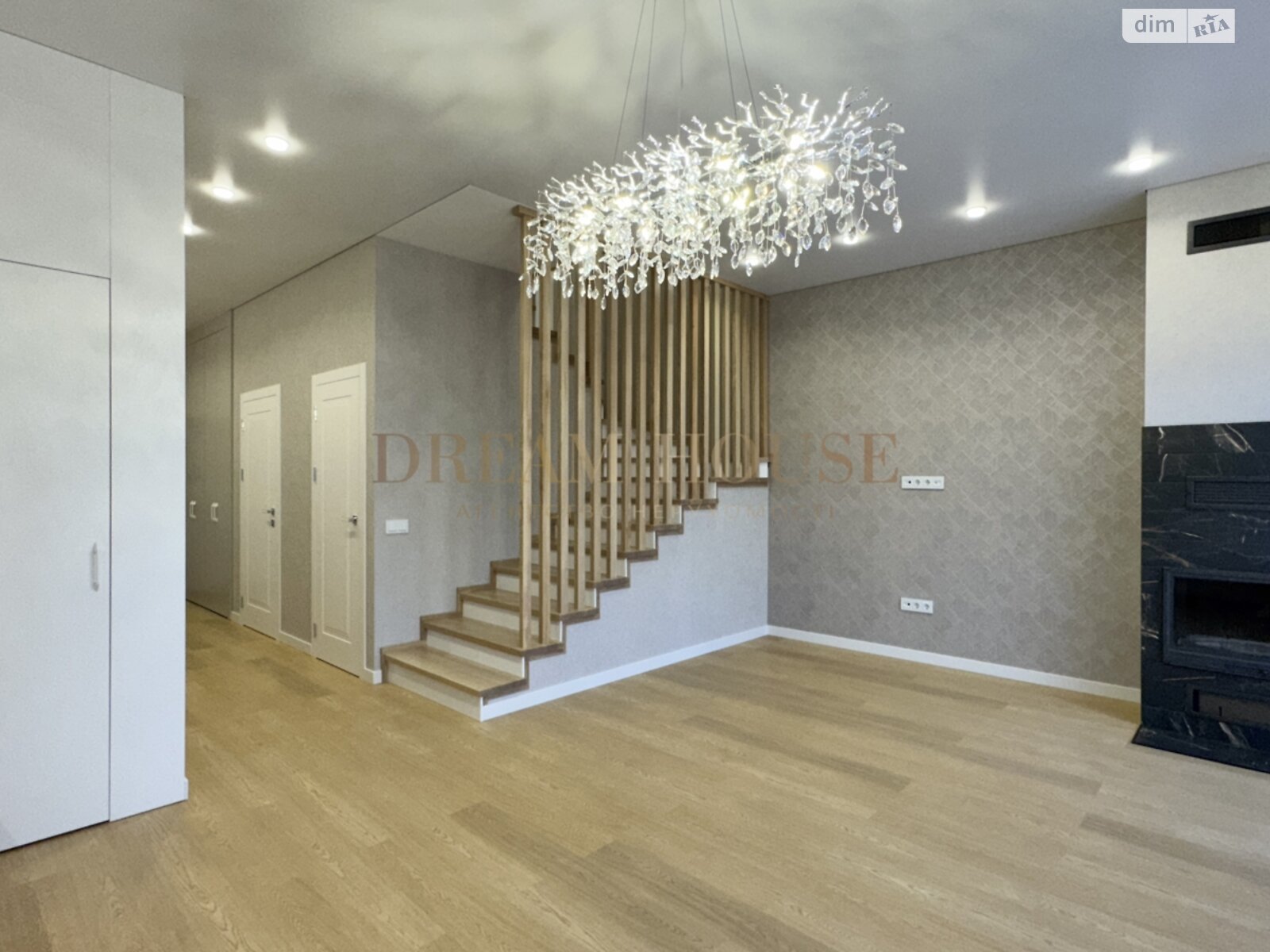 двухэтажный таунхаус, 97.5 кв. м, кирпич. Продажа в Буче район Буча фото 1