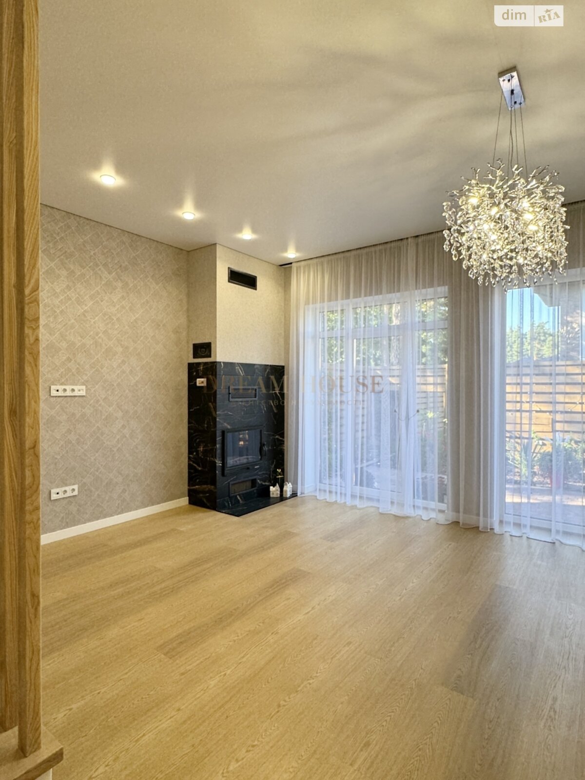 двухэтажный таунхаус, 97.5 кв. м, кирпич. Продажа в Буче район Буча фото 1