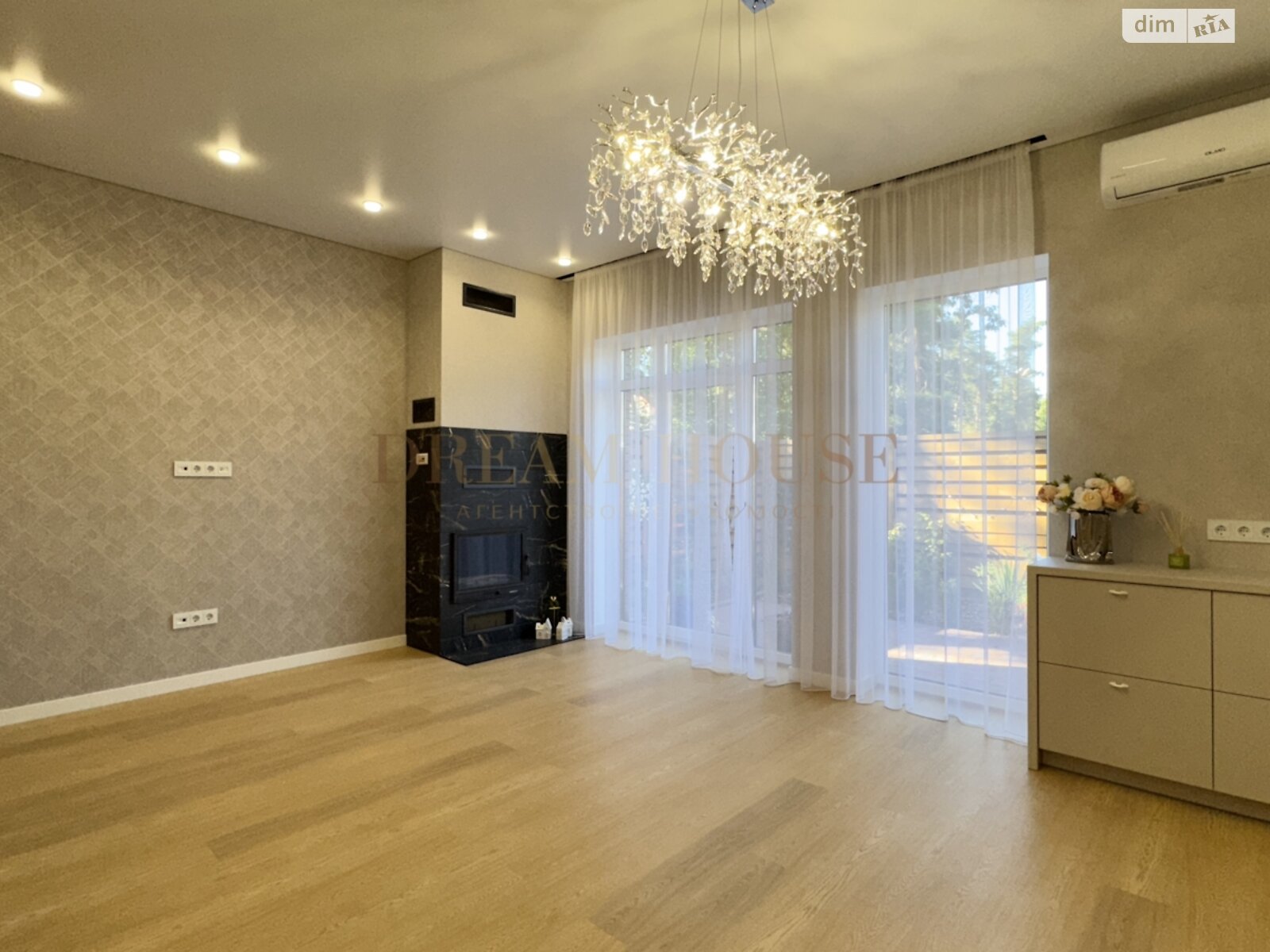 двухэтажный таунхаус, 97.5 кв. м, кирпич. Продажа в Буче район Буча фото 1