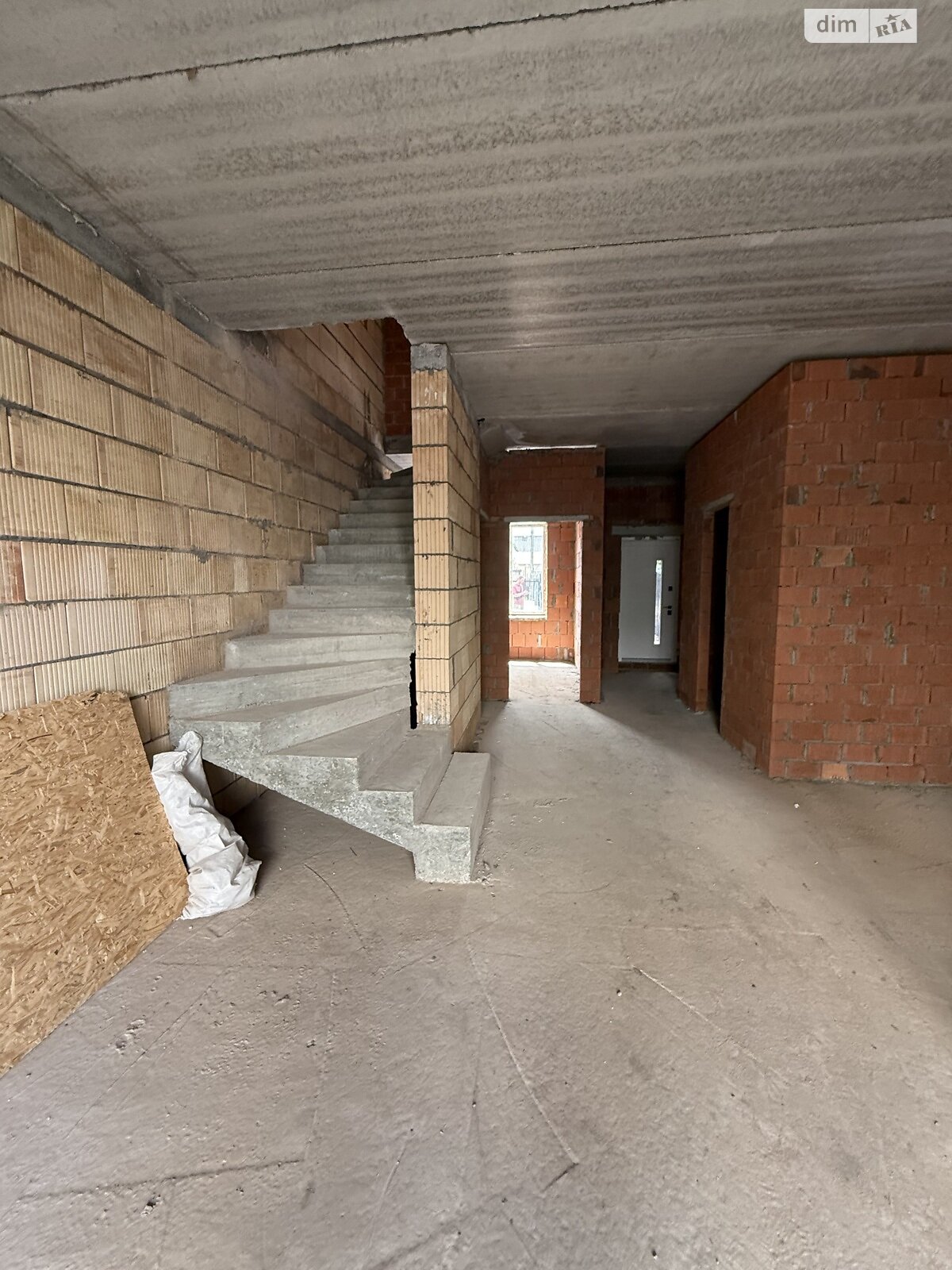 двоповерховий таунхаус, 110 кв. м, кирпич. Продаж в Бучі, район Буча фото 1 двоповерховий таунхаус, 110 кв. м, кирпич. Продаж в Бучі, район Буча фото 1