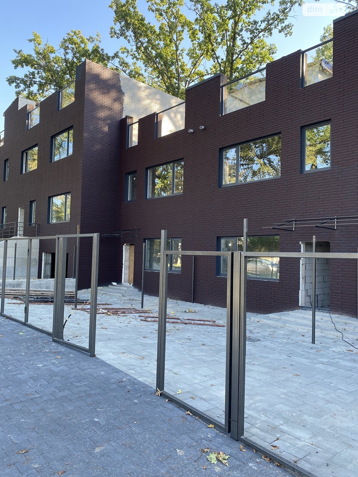 трехэтажный таунхаус, 116 кв. м, газобетон. Продажа в Буче район Буча фото 1