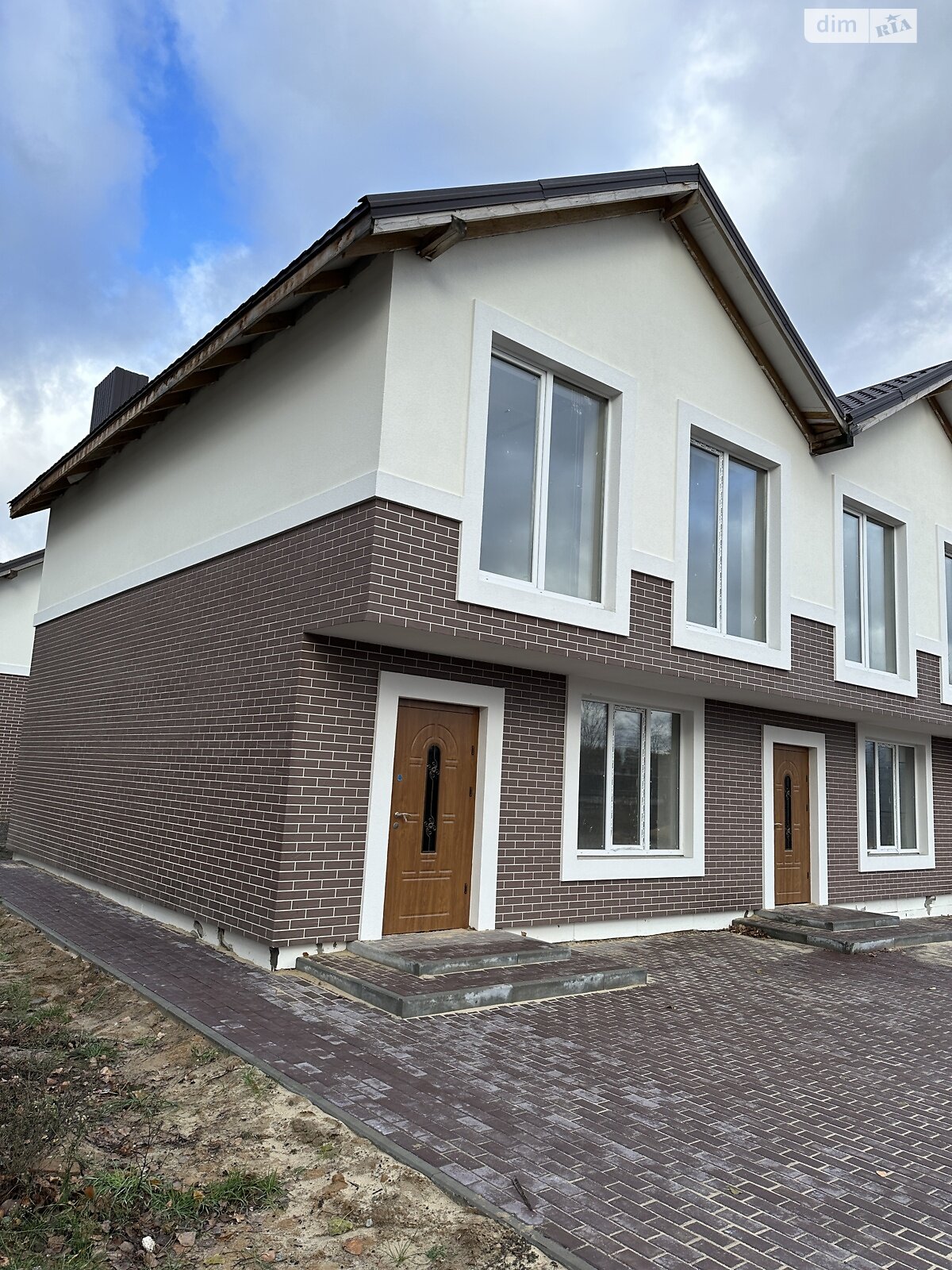 двоповерховий таунхаус, 95 кв. м, цегла. Продаж в Бучі, район Буча фото 1 двоповерховий таунхаус, 95 кв. м, цегла. Продаж в Бучі, район Буча фото 1