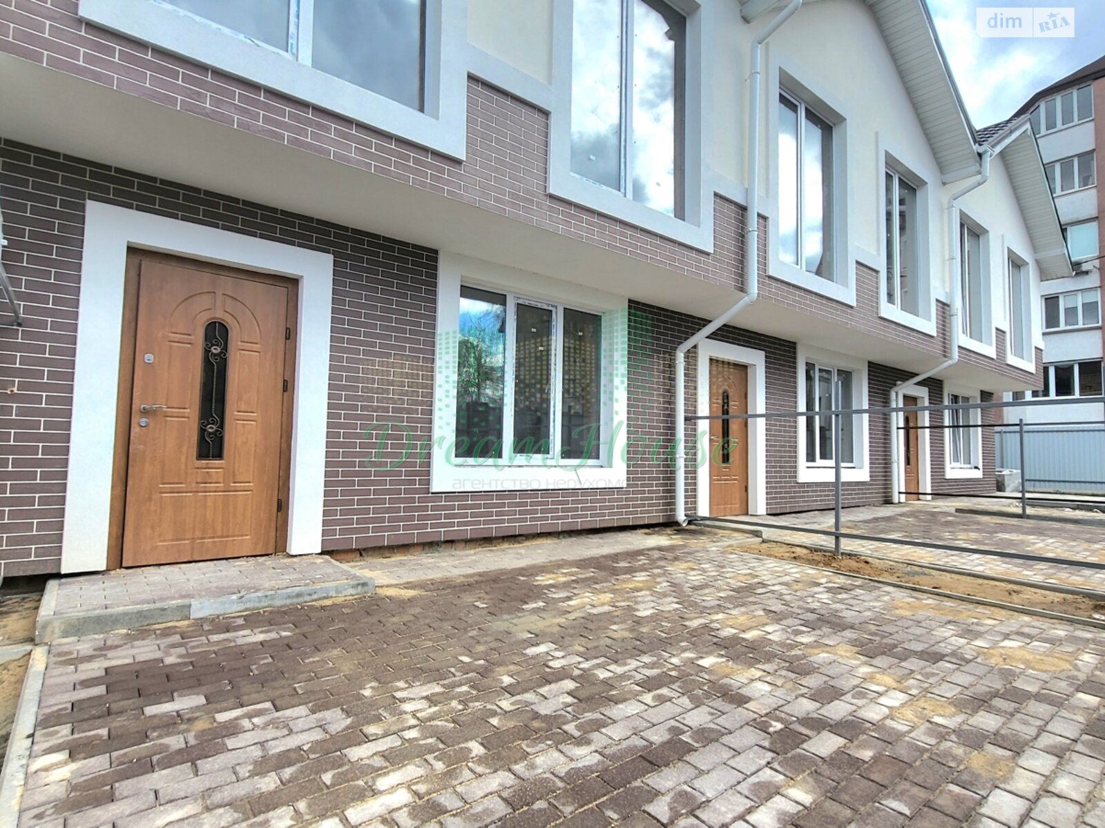 двоповерховий таунхаус, 96 кв. м, цегла. Продаж в Бучі, район Буча фото 1 двоповерховий таунхаус, 96 кв. м, цегла. Продаж в Бучі, район Буча фото 1