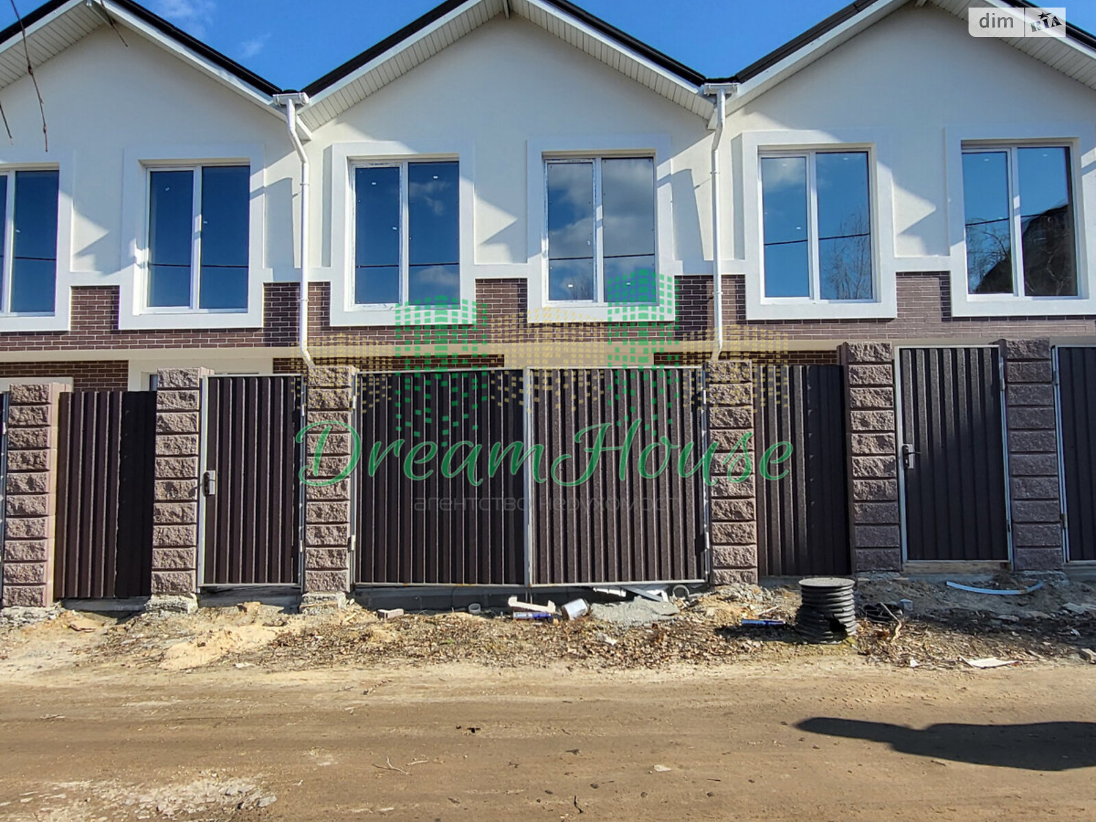 двоповерховий таунхаус, 96 кв. м, цегла. Продаж в Бучі, район Буча фото 1 двоповерховий таунхаус, 96 кв. м, цегла. Продаж в Бучі, район Буча фото 1