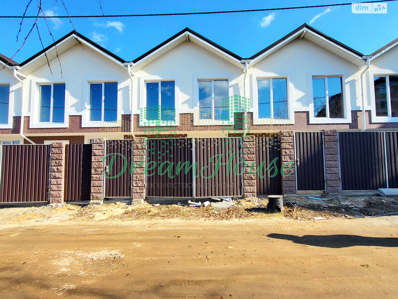 двоповерховий таунхаус, 96 кв. м, цегла. Продаж в Бучі, район Буча фото 1 двоповерховий таунхаус, 96 кв. м, цегла. Продаж в Бучі, район Буча фото 1