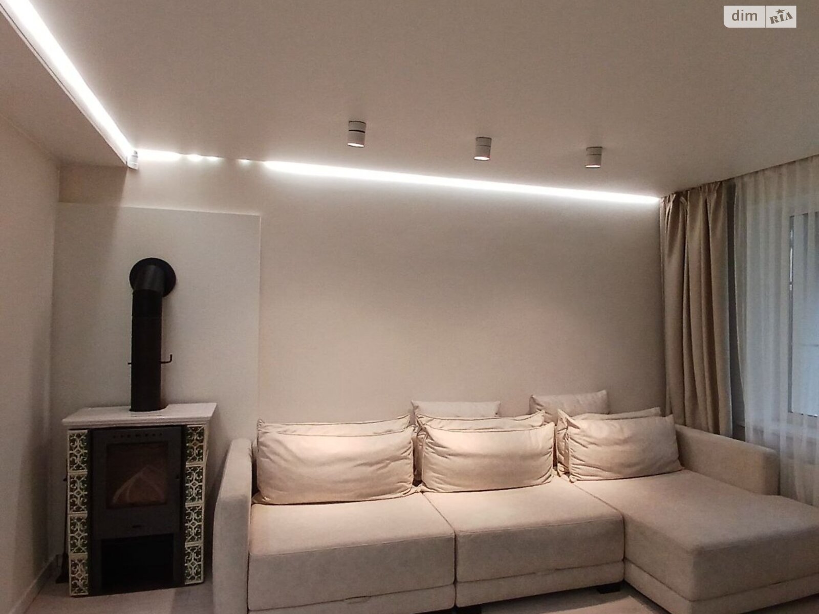 трехэтажный таунхаус, 155.6 кв. м, кирпич. Продажа в Буче район Буча фото 1 трехэтажный таунхаус, 155.6 кв. м, кирпич. Продажа в Буче район Буча фото 1