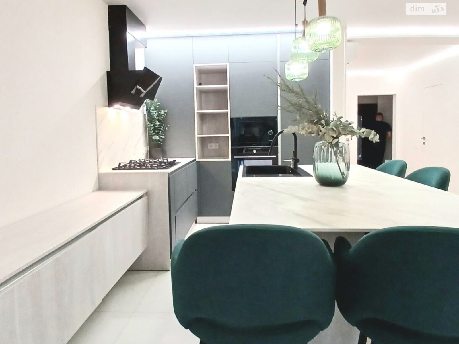 трехэтажный таунхаус, 155.6 кв. м, кирпич. Продажа в Буче район Буча фото 1 трехэтажный таунхаус, 155.6 кв. м, кирпич. Продажа в Буче район Буча фото 1