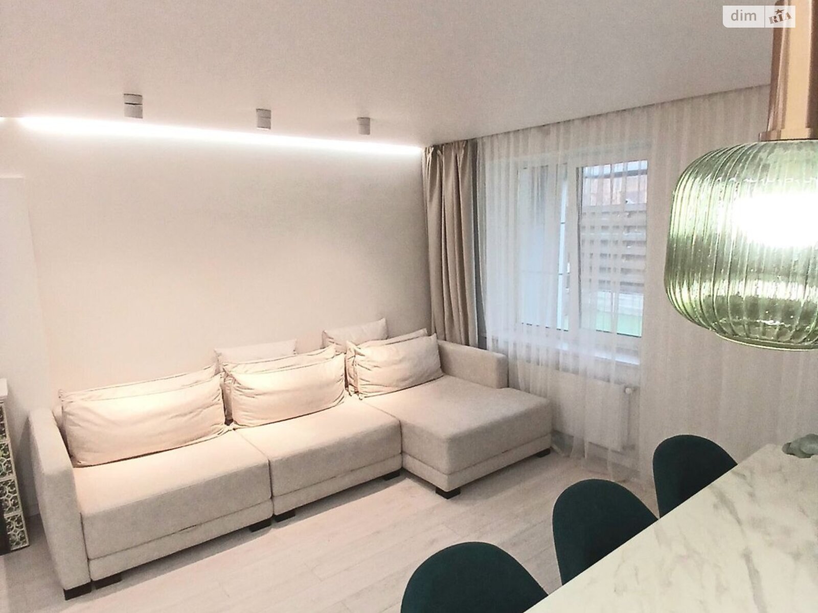 трехэтажный таунхаус, 155.6 кв. м, кирпич. Продажа в Буче район Буча фото 1 трехэтажный таунхаус, 155.6 кв. м, кирпич. Продажа в Буче район Буча фото 1