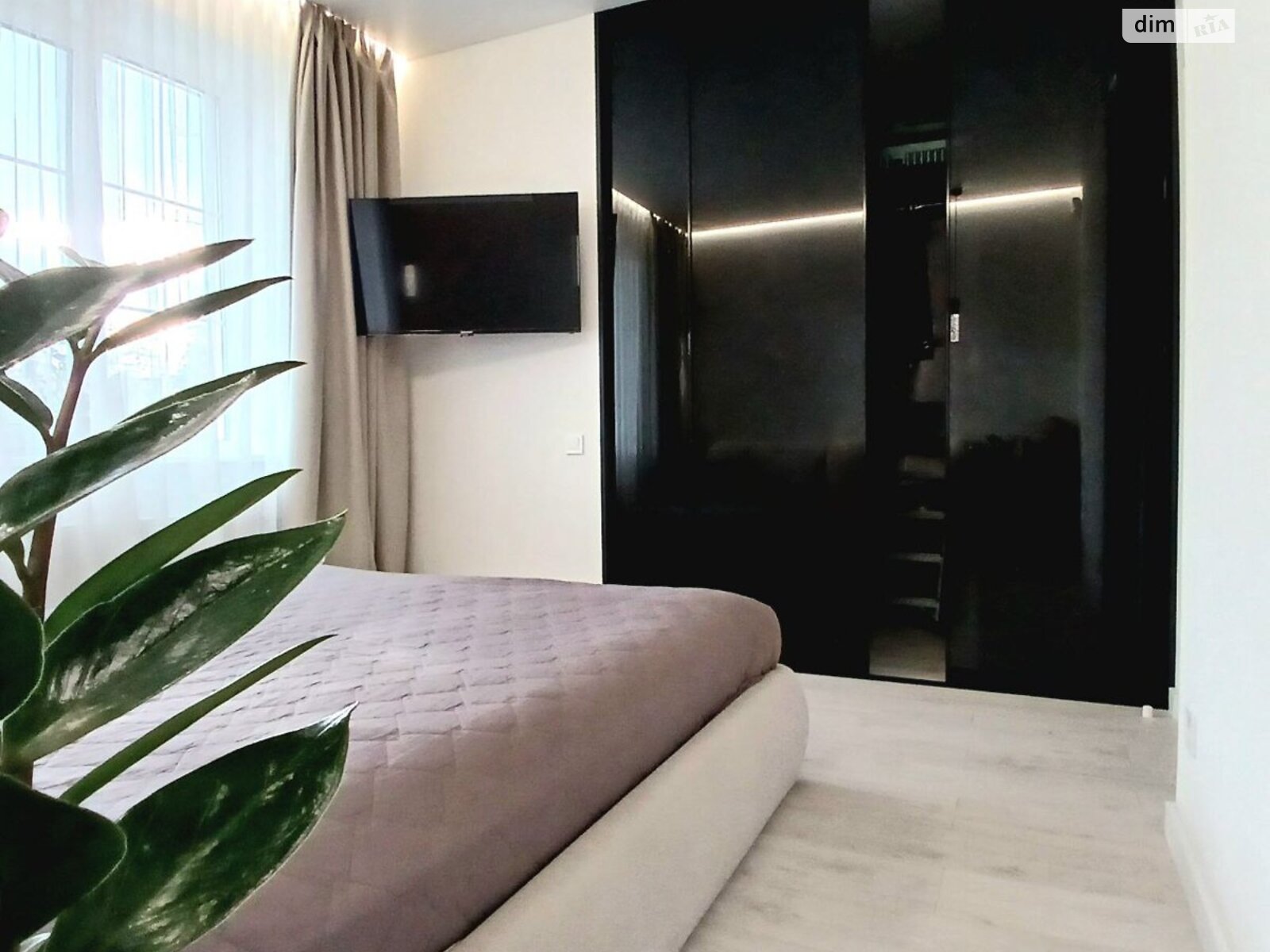 трехэтажный таунхаус, 155.6 кв. м, кирпич. Продажа в Буче район Буча фото 1 трехэтажный таунхаус, 155.6 кв. м, кирпич. Продажа в Буче район Буча фото 1