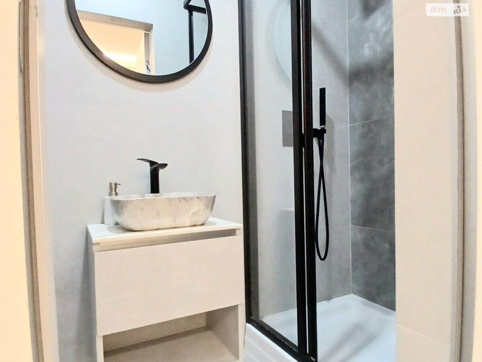 трехэтажный таунхаус, 155.6 кв. м, кирпич. Продажа в Буче район Буча фото 1 трехэтажный таунхаус, 155.6 кв. м, кирпич. Продажа в Буче район Буча фото 1