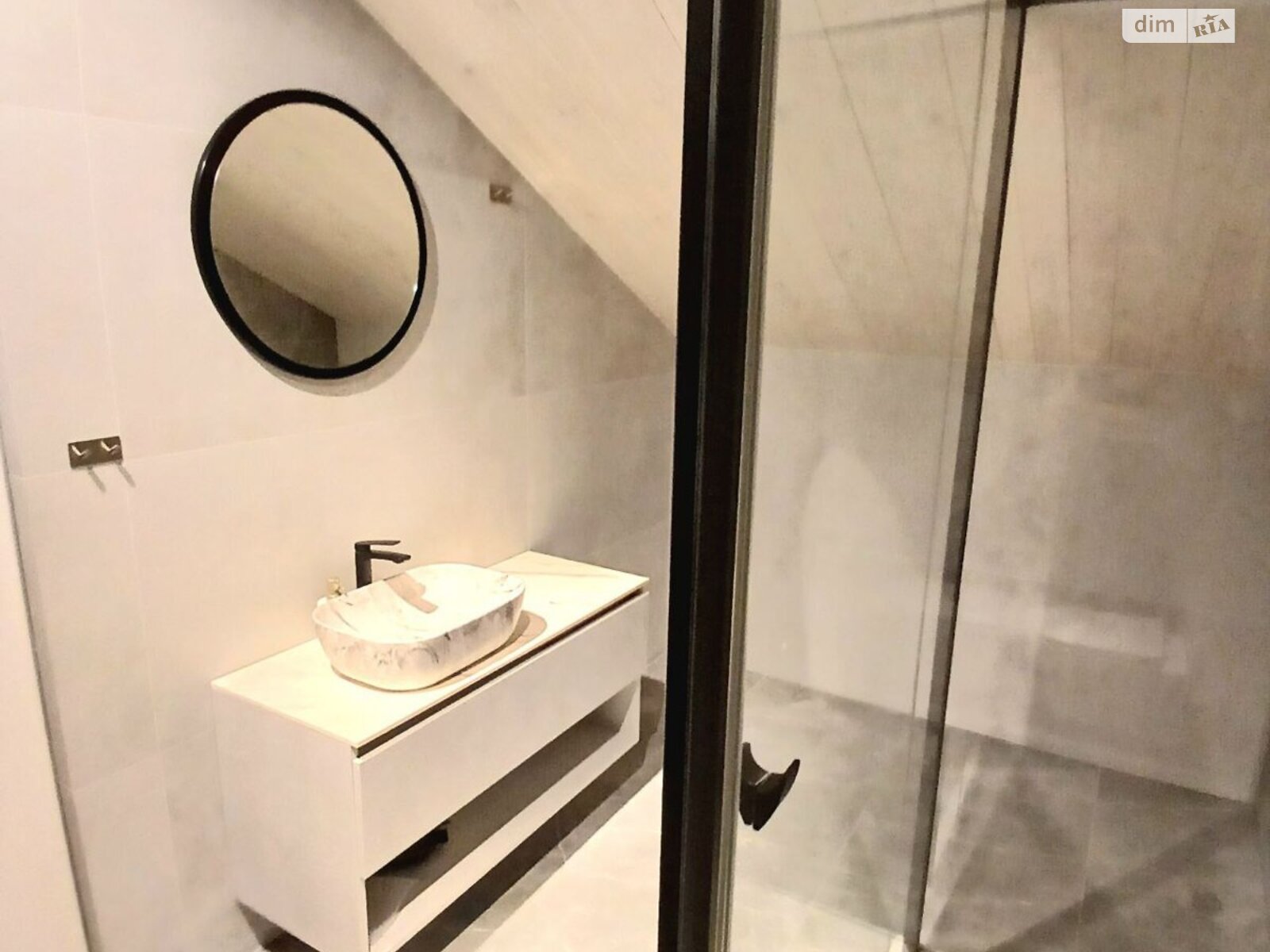 трехэтажный таунхаус, 155.6 кв. м, кирпич. Продажа в Буче район Буча фото 1 трехэтажный таунхаус, 155.6 кв. м, кирпич. Продажа в Буче район Буча фото 1