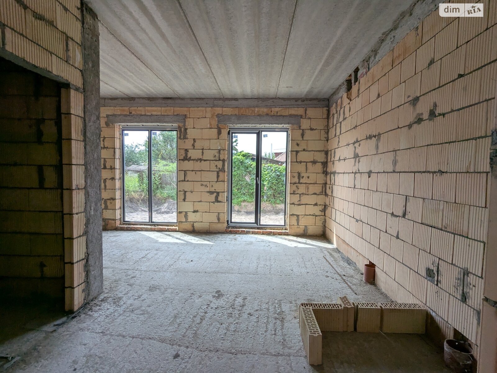 трехэтажный таунхаус, 82 кв. м, керамический блок. Продажа в Буче район Буча фото 1 трехэтажный таунхаус, 82 кв. м, керамический блок. Продажа в Буче район Буча фото 1