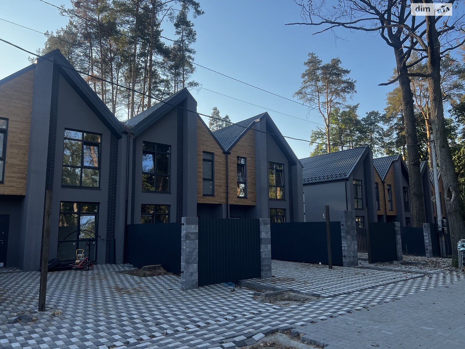 двухэтажный таунхаус, 100 кв. м, кирпич. Продажа в Буче район Буча фото 1 двухэтажный таунхаус, 100 кв. м, кирпич. Продажа в Буче район Буча фото 1