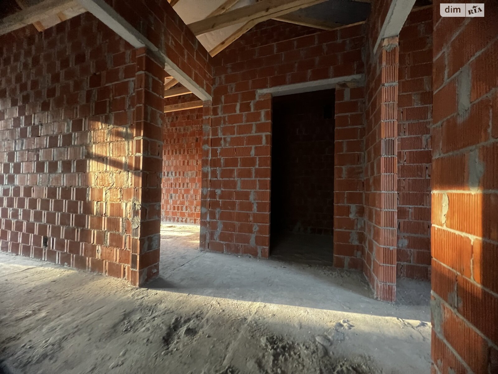 двухэтажный таунхаус, 100 кв. м, кирпич. Продажа в Буче район Буча фото 1 двухэтажный таунхаус, 100 кв. м, кирпич. Продажа в Буче район Буча фото 1