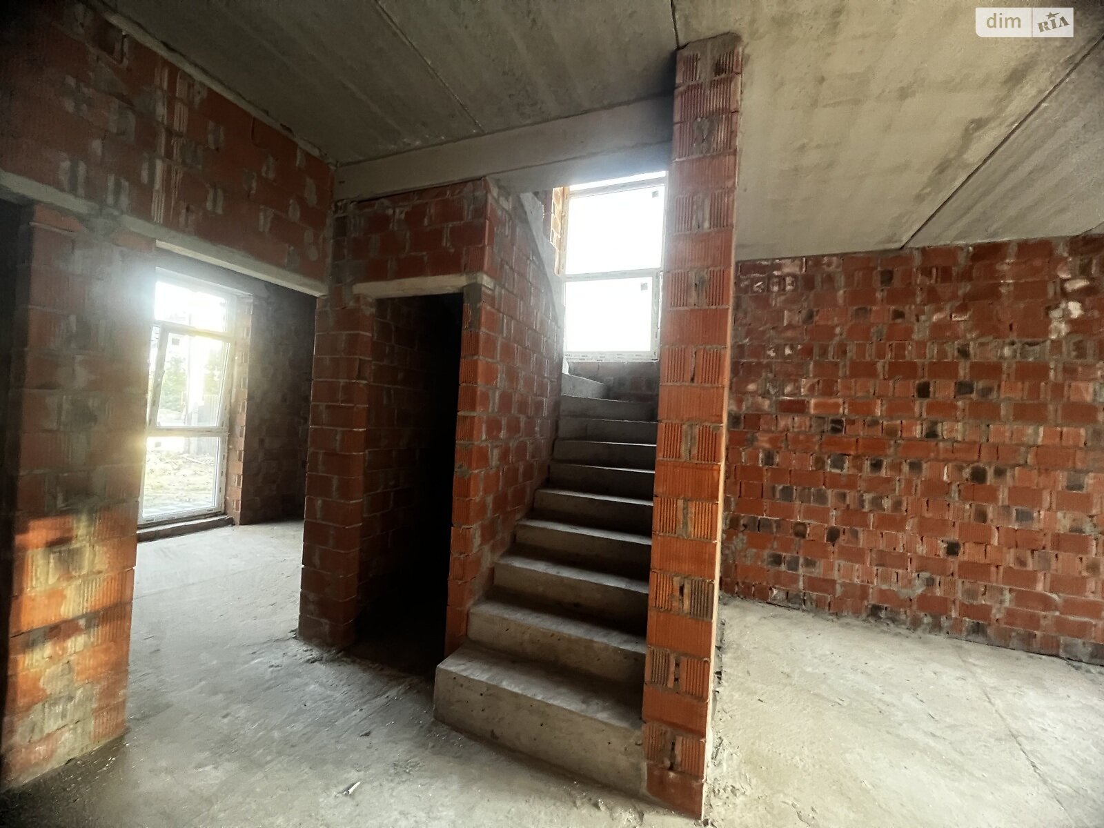 двухэтажный таунхаус, 100 кв. м, кирпич. Продажа в Буче район Буча фото 1 двухэтажный таунхаус, 100 кв. м, кирпич. Продажа в Буче район Буча фото 1