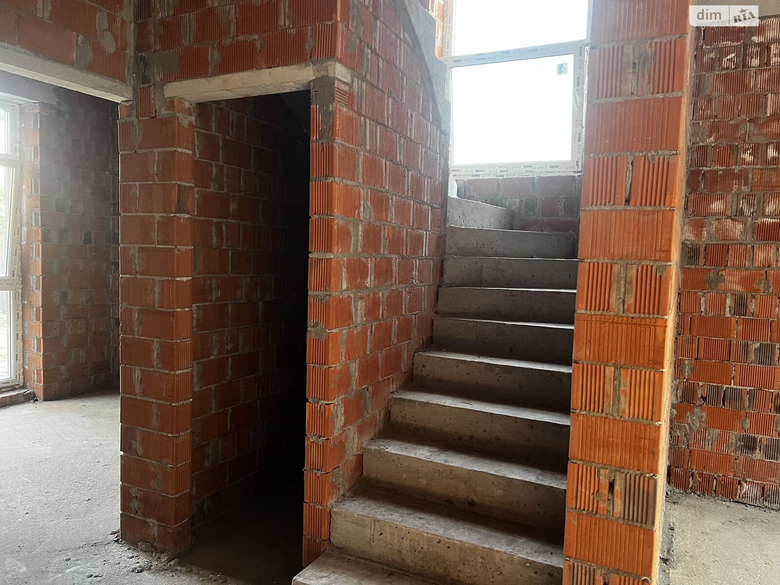 двухэтажный таунхаус, 100 кв. м, кирпич. Продажа в Буче район Буча фото 1 двухэтажный таунхаус, 100 кв. м, кирпич. Продажа в Буче район Буча фото 1